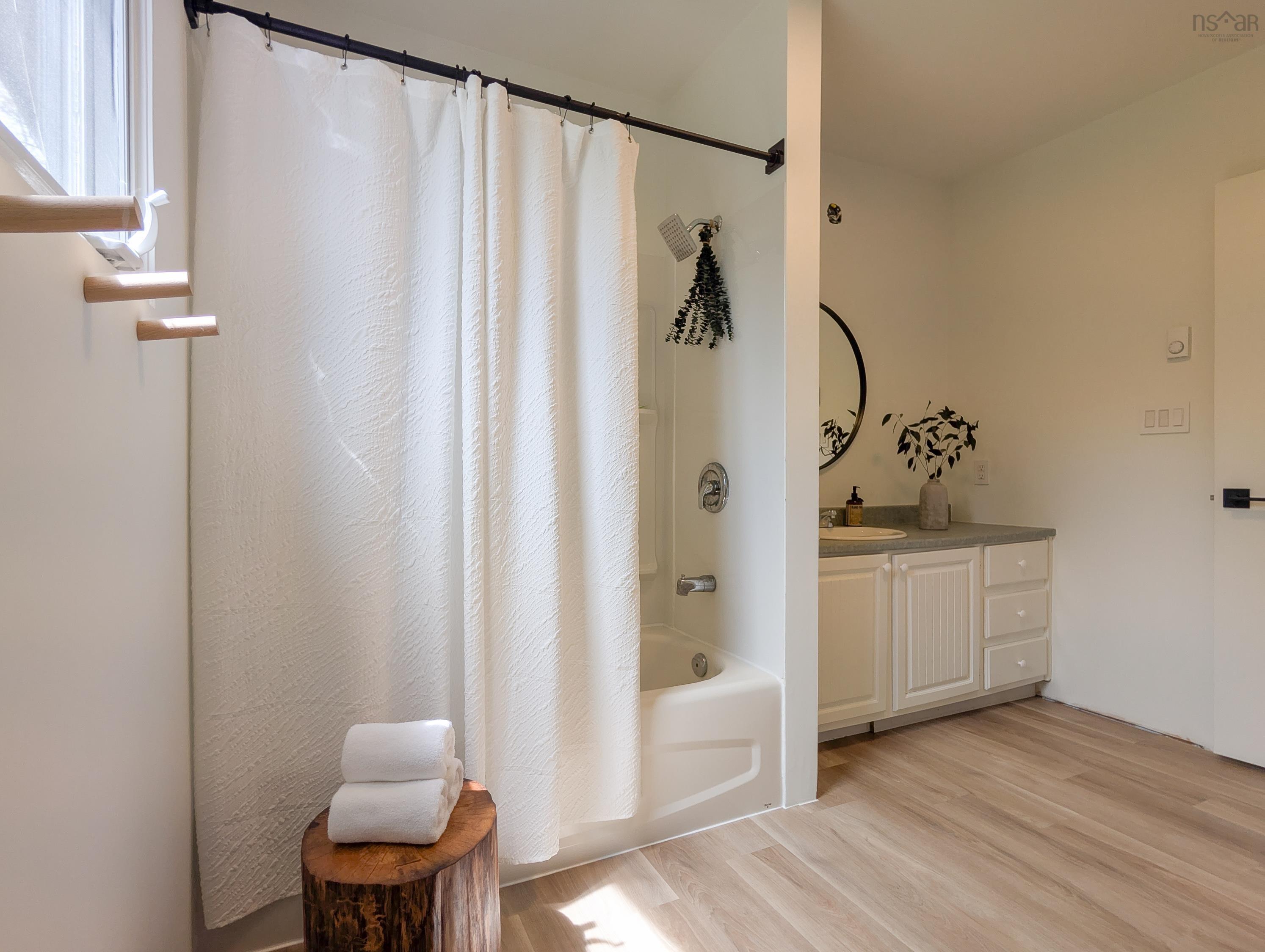 $399,999.00: 2051 Perotte Road, Perotte