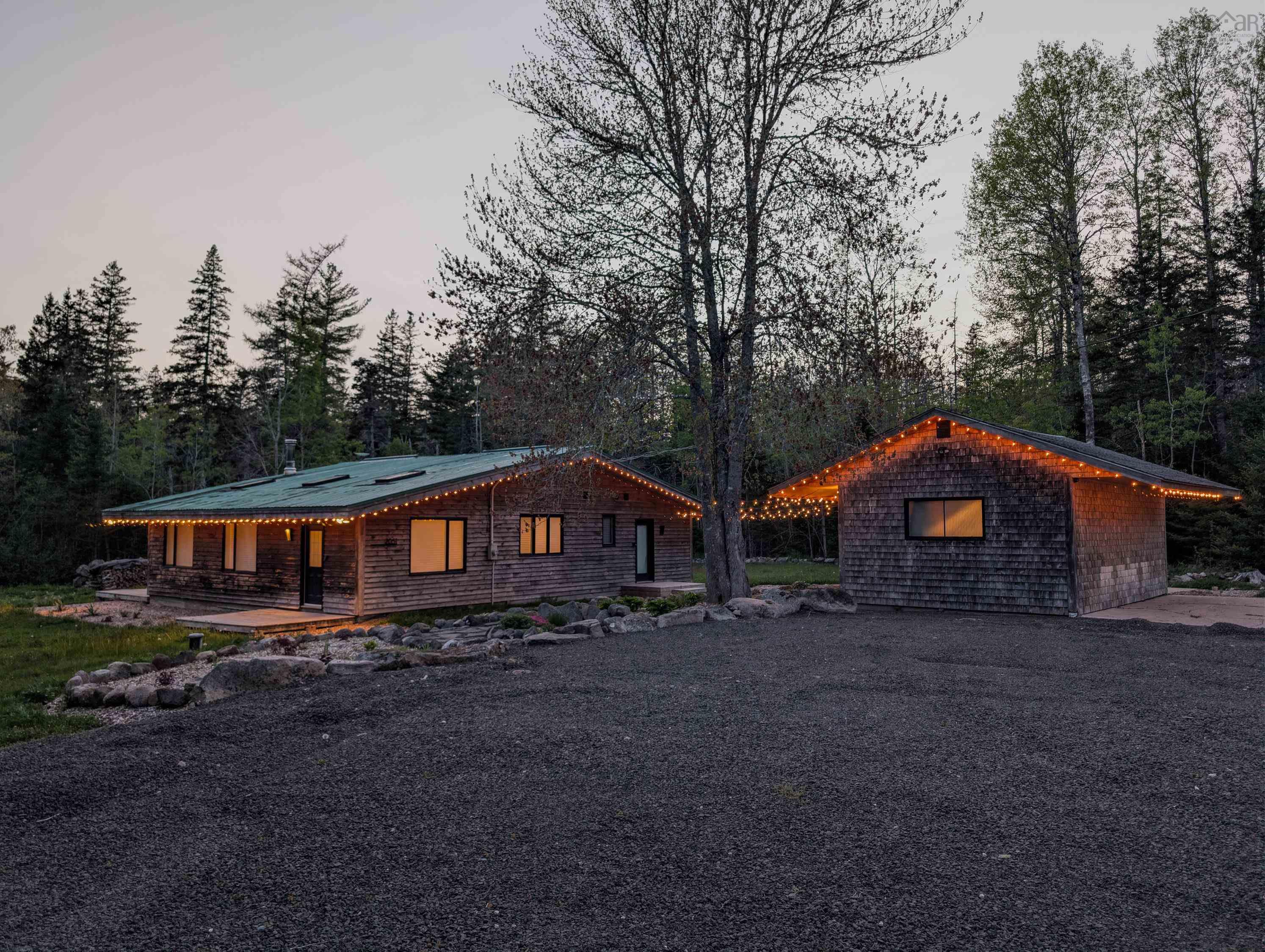 $399,999.00: 2051 Perotte Road, Perotte