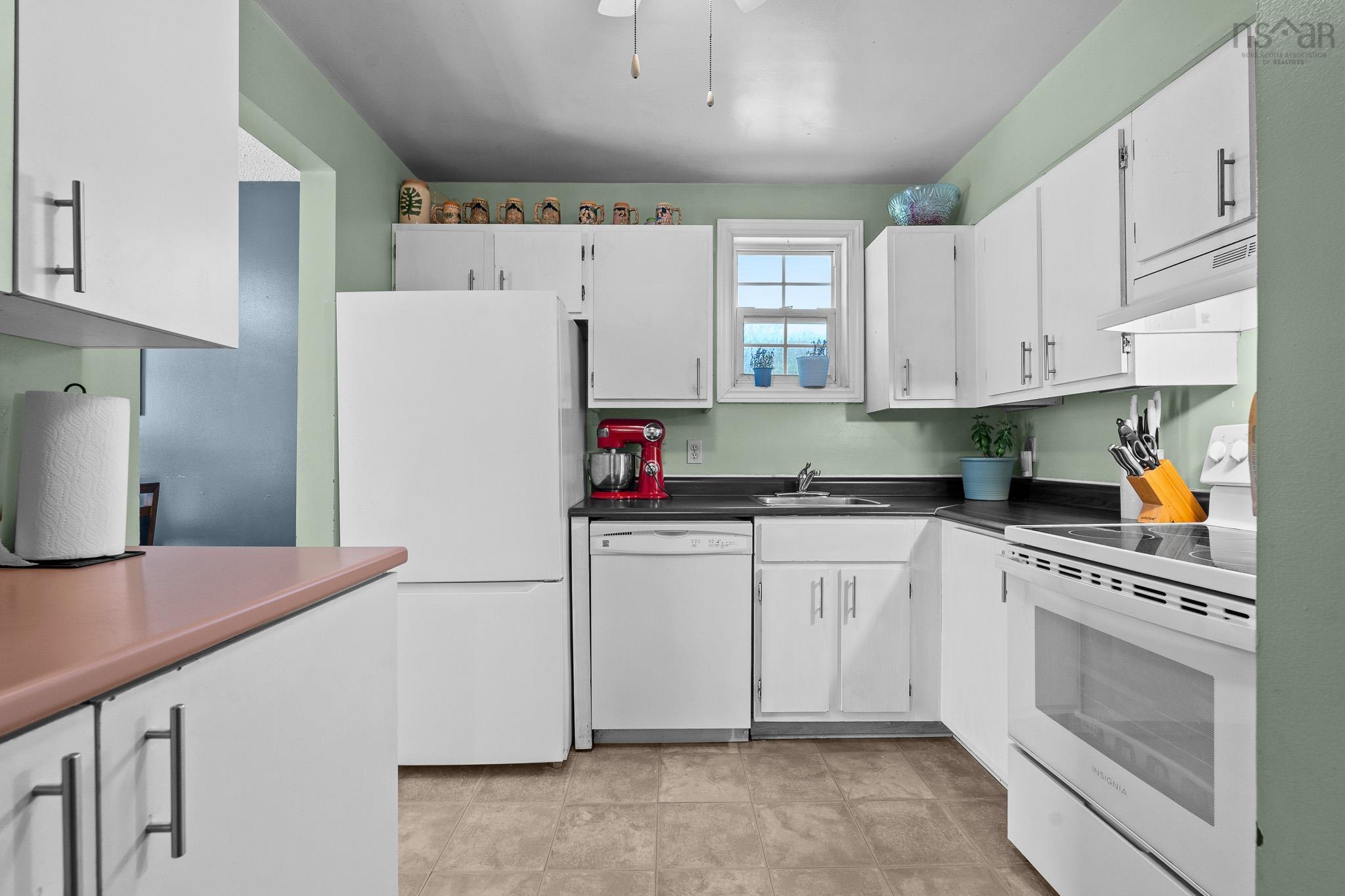 $269,900.00: 131 79 Collins Grove, Dartmouth