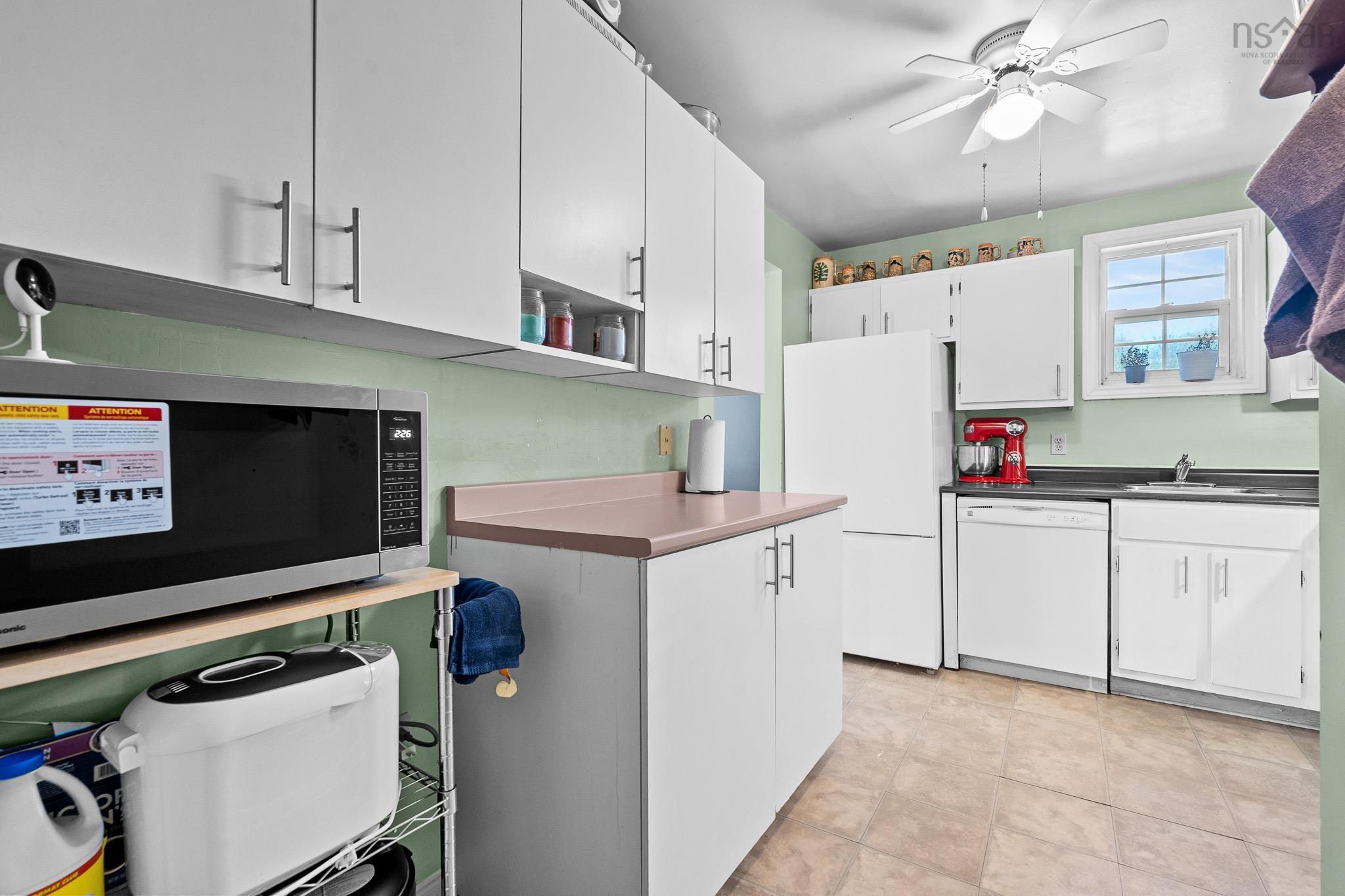 $269,900.00: 131 79 Collins Grove, Dartmouth