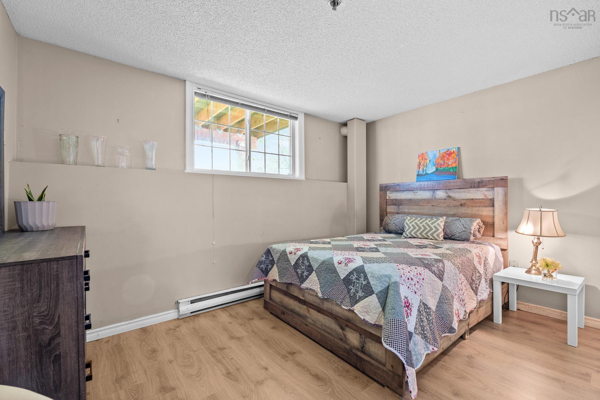 $269,900.00: 131 79 Collins Grove, Dartmouth