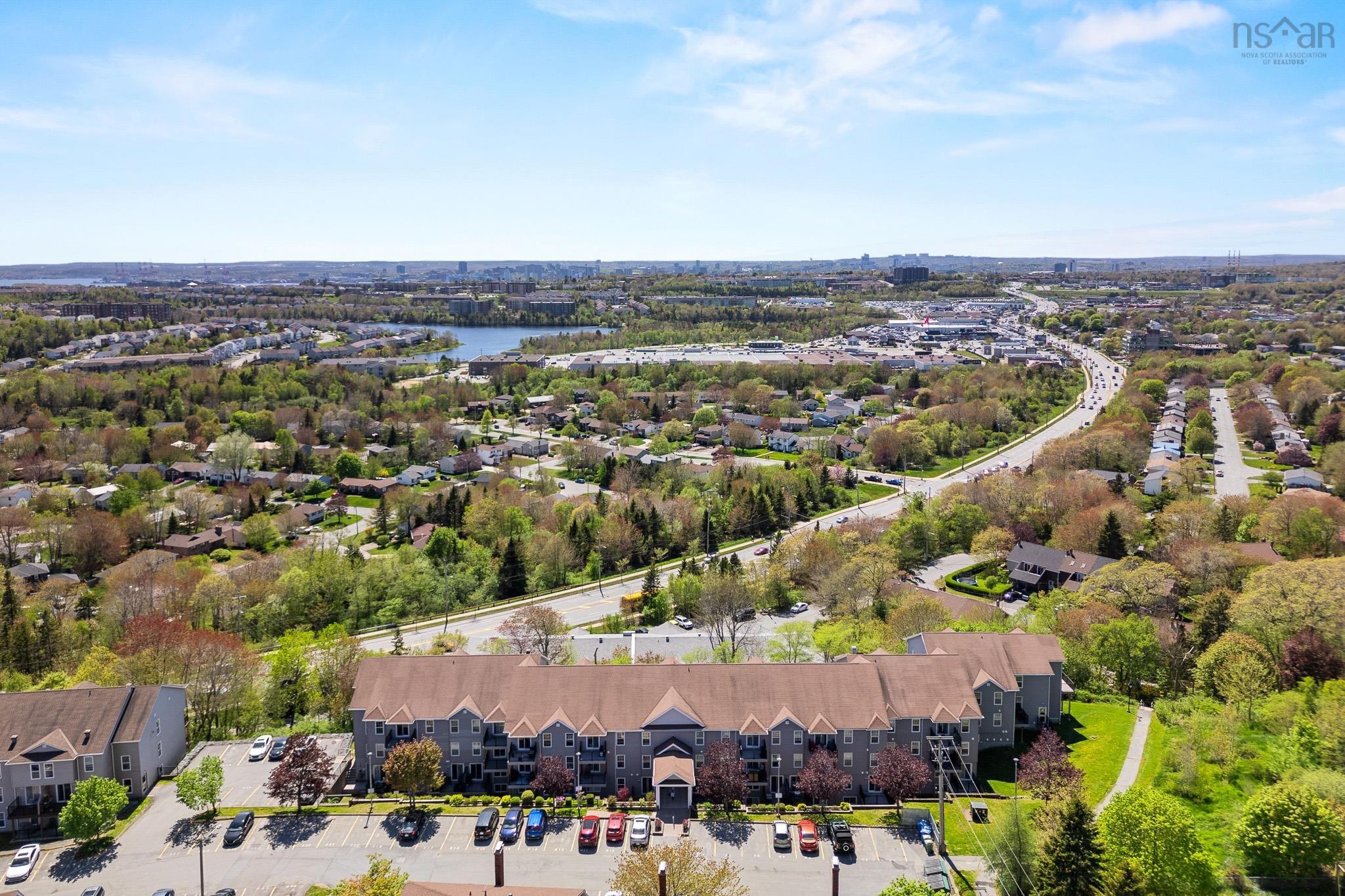 $269,900.00: 131 79 Collins Grove, Dartmouth