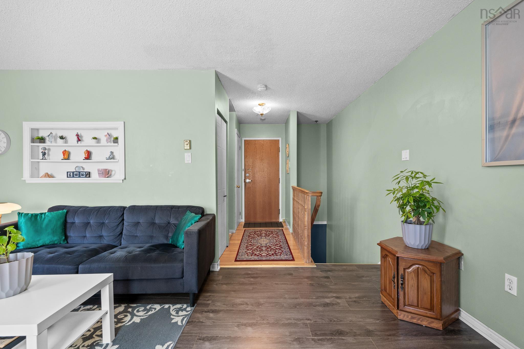 $269,900.00: 131 79 Collins Grove, Dartmouth