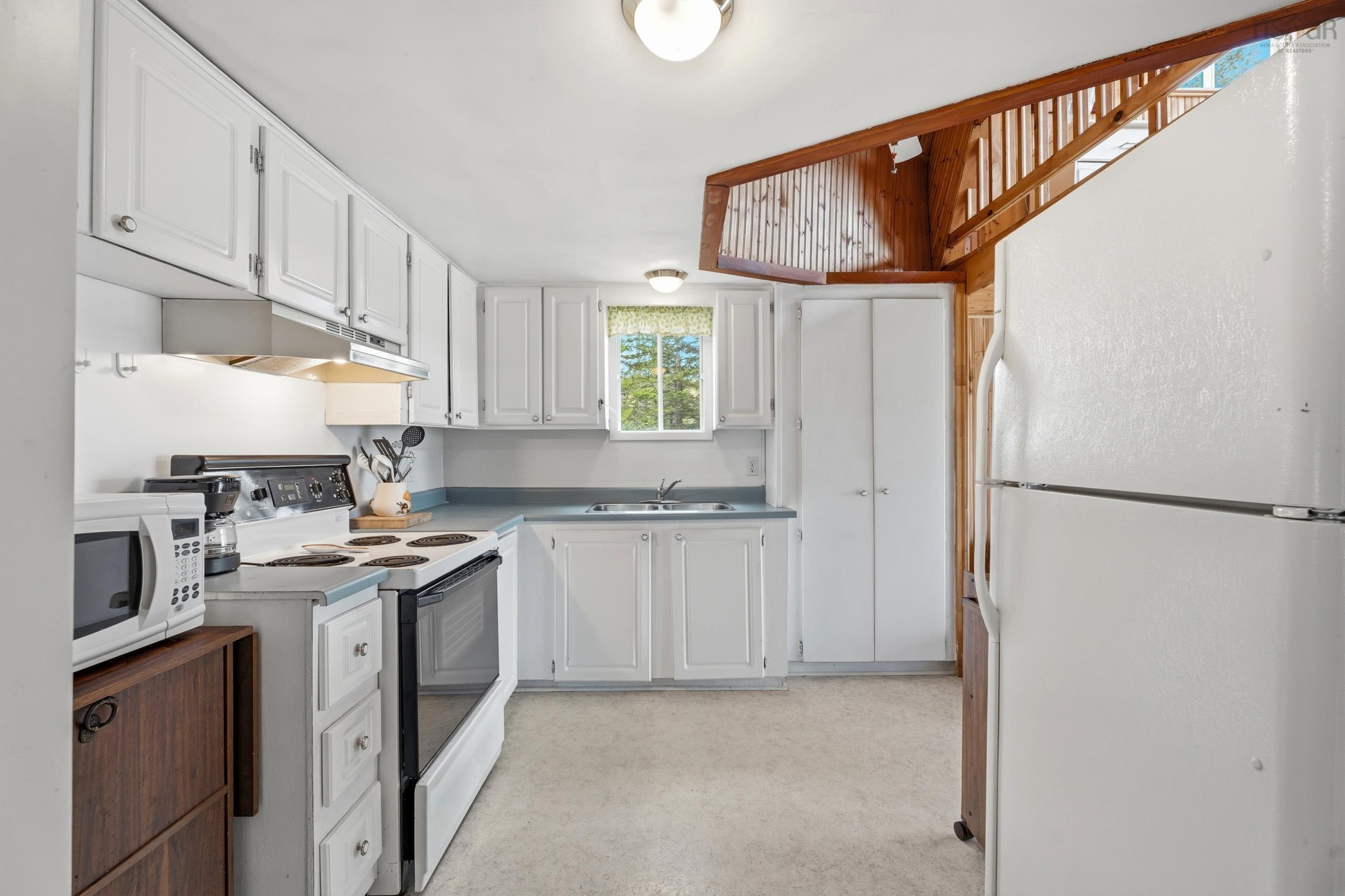 $250,000.00: 5 Tranquility Way, Third Lake