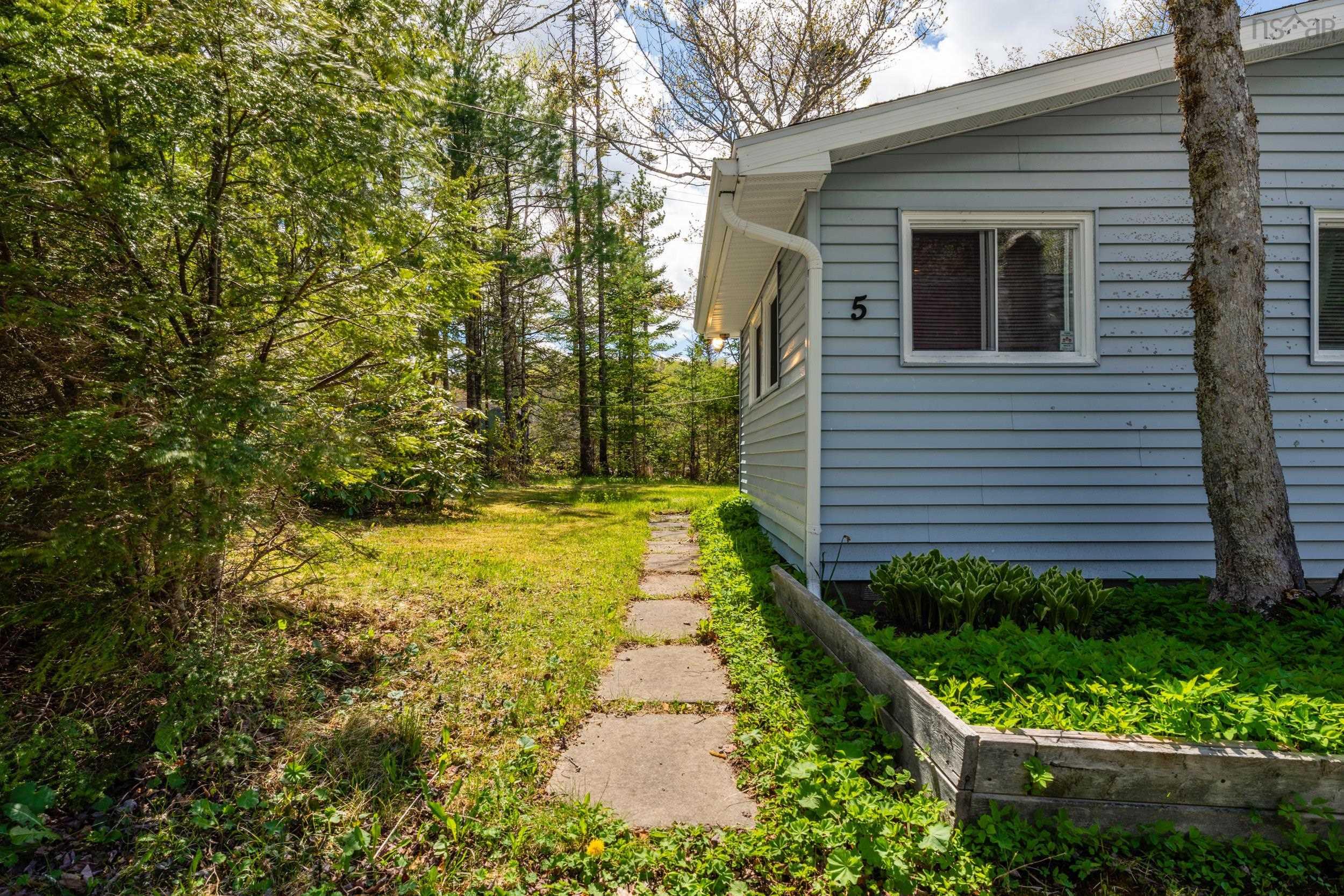 $250,000.00: 5 Tranquility Way, Third Lake