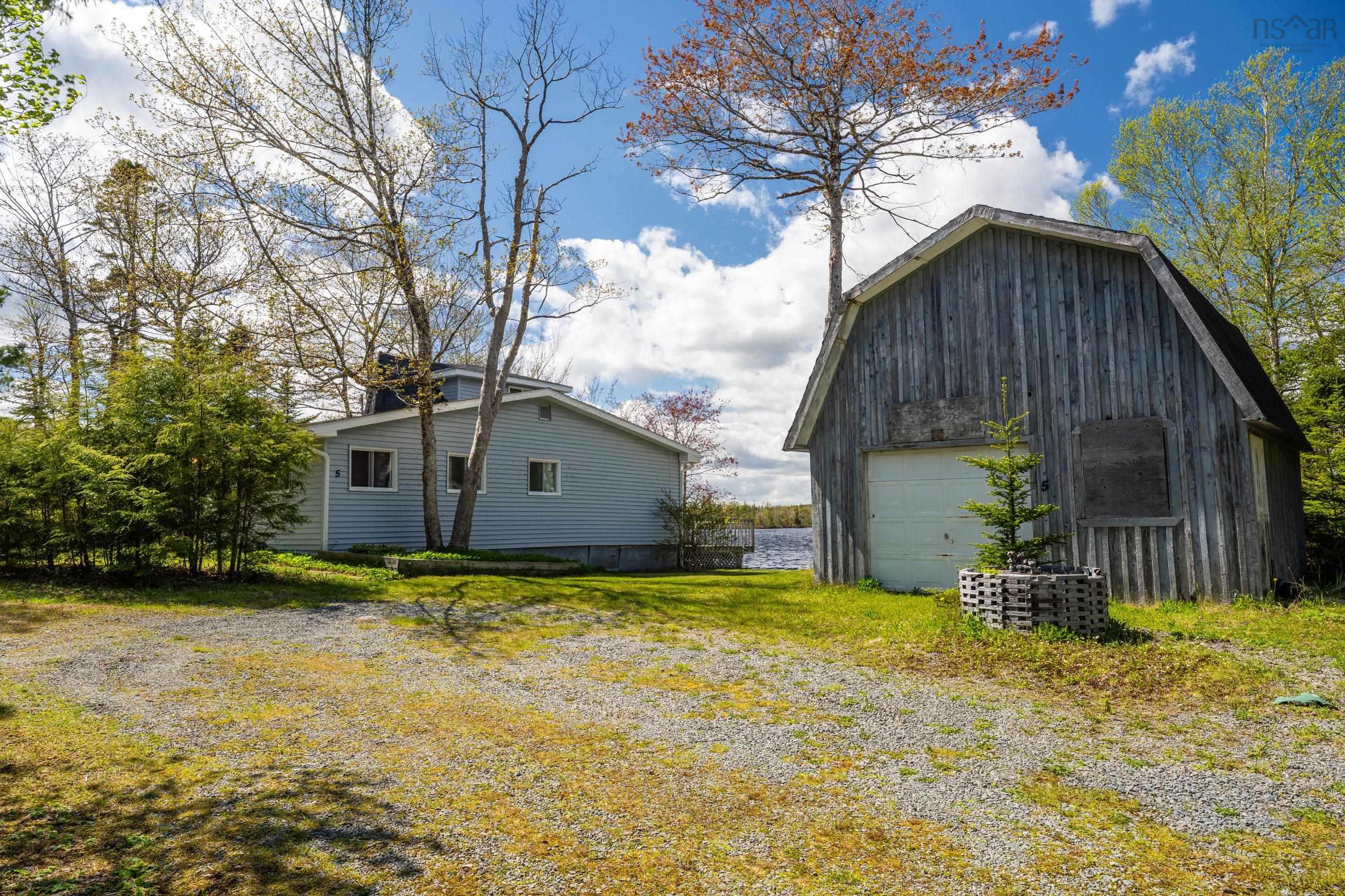 $250,000.00: 5 Tranquility Way, Third Lake