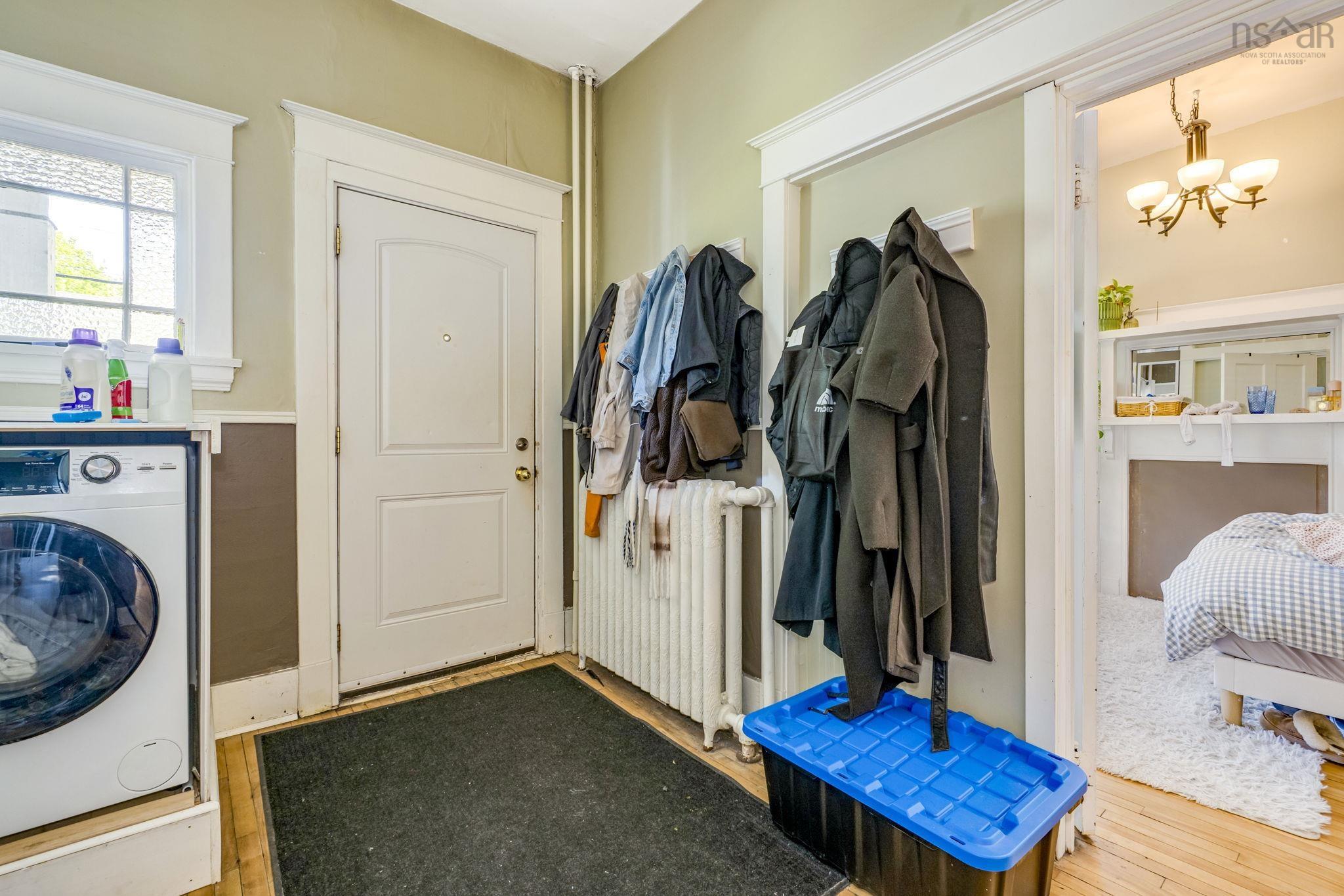 $1,399,900.00: 1672/1676 Chestnut Street, Halifax