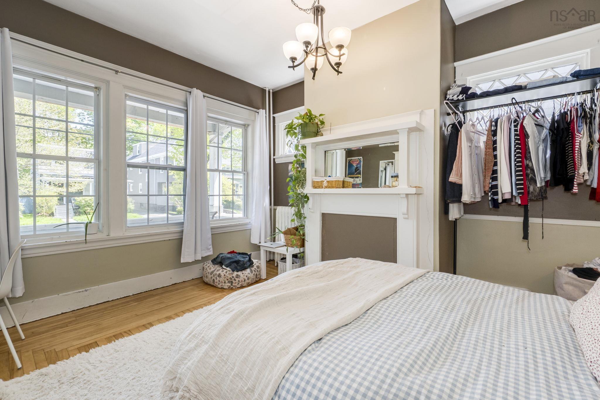 $1,399,900.00: 1672/1676 Chestnut Street, Halifax