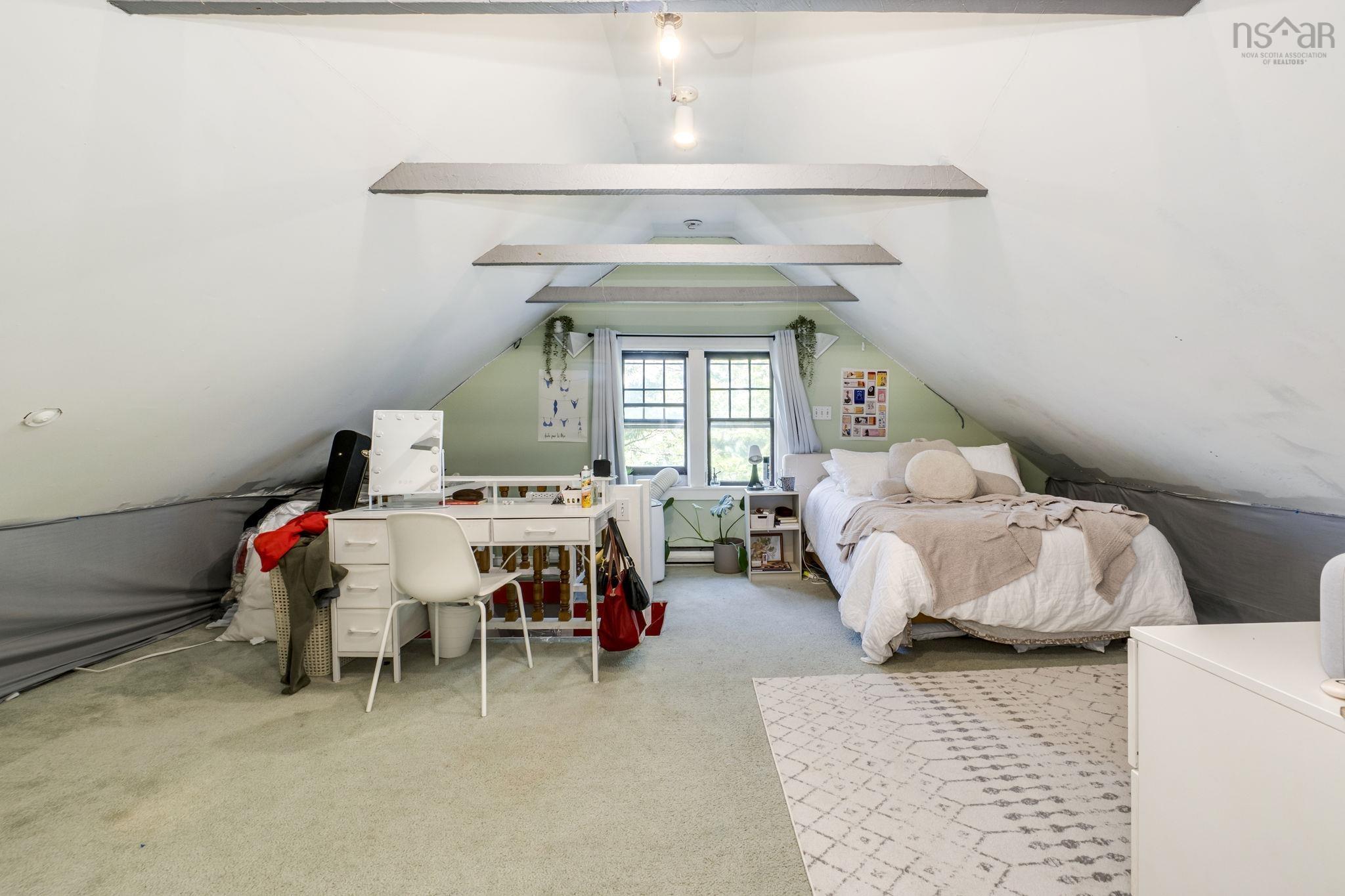 $1,399,900.00: 1672/1676 Chestnut Street, Halifax