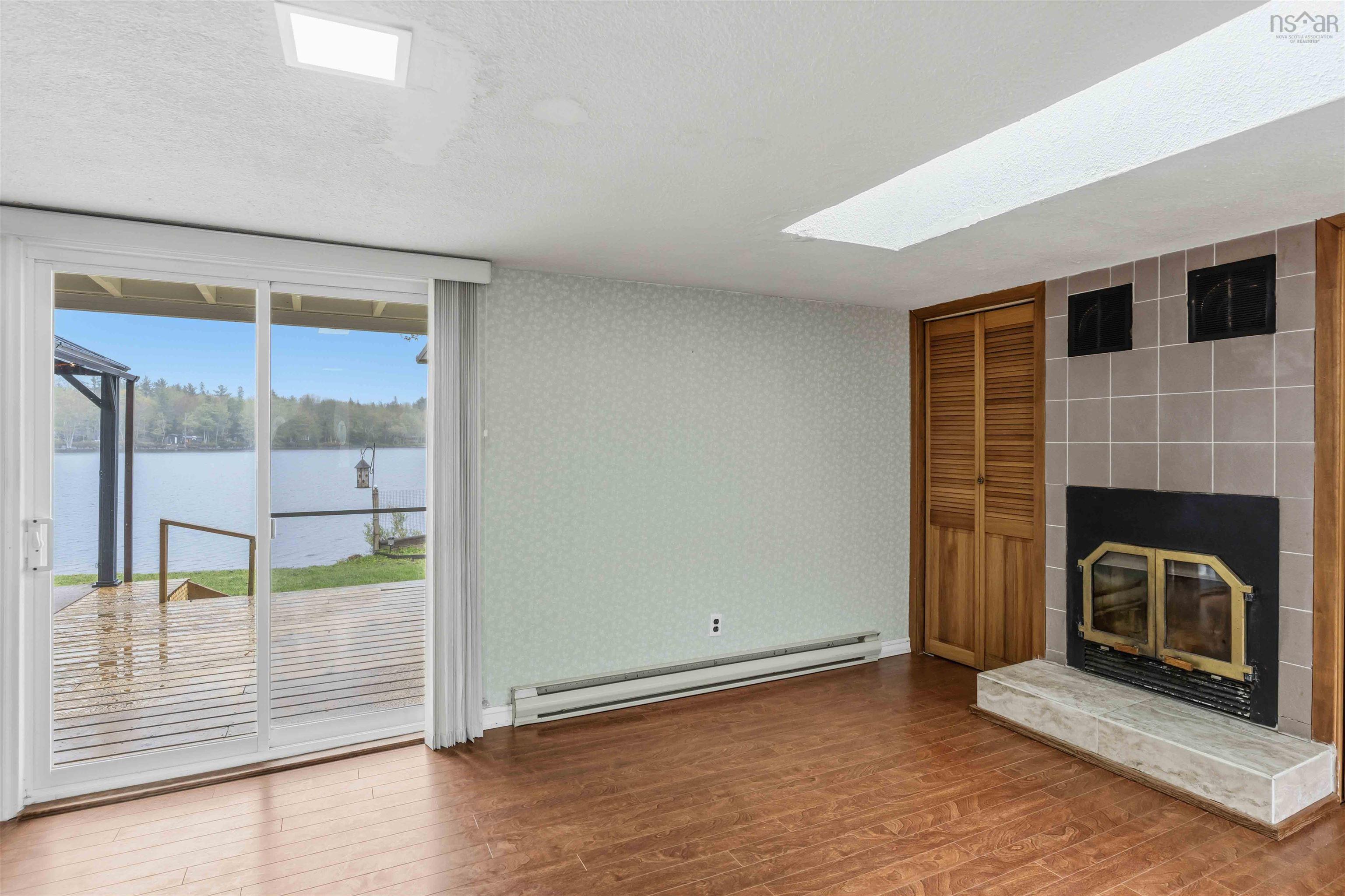 $469,500.00: 244 East Lake Road, New Albany