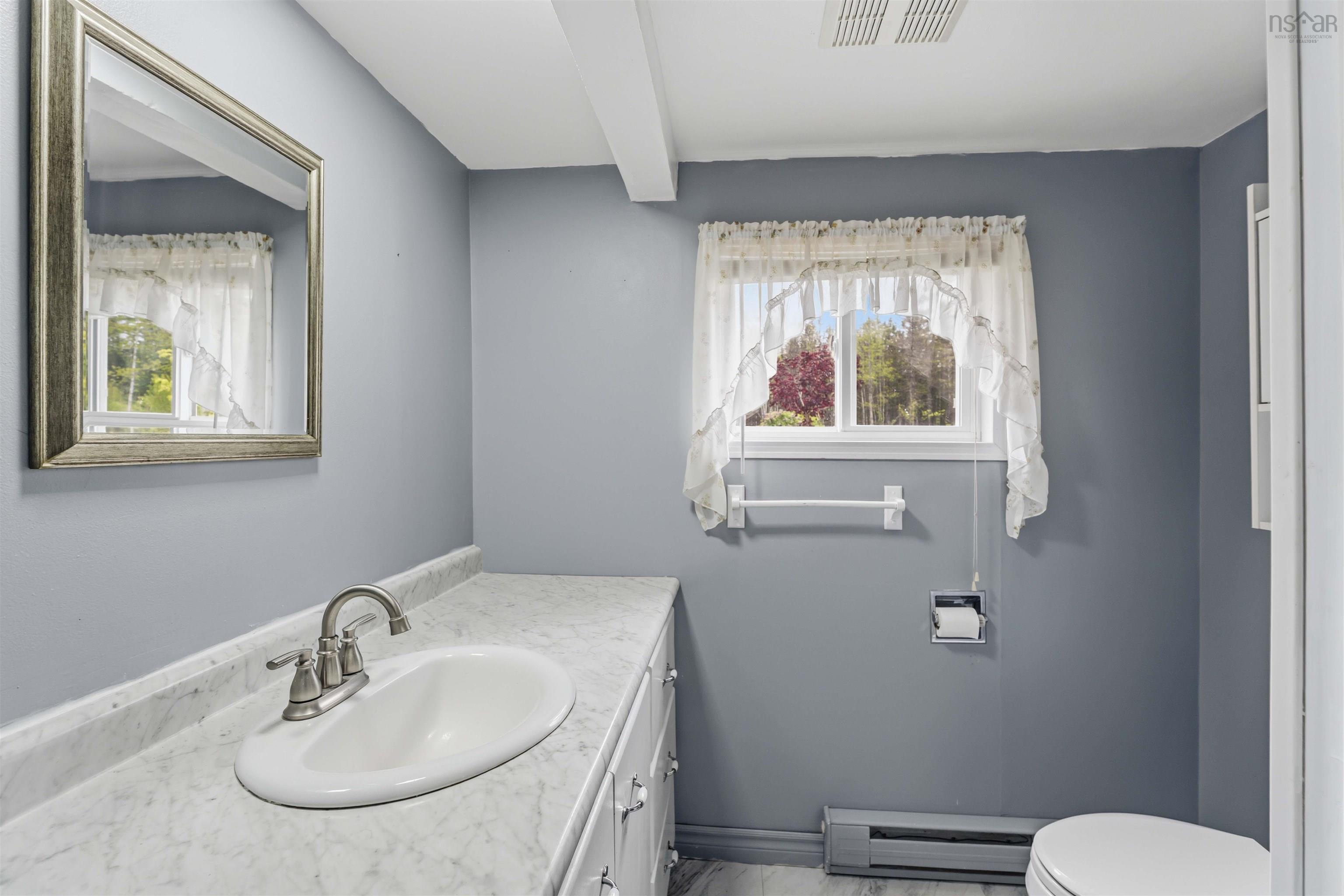 $469,500.00: 244 East Lake Road, New Albany
