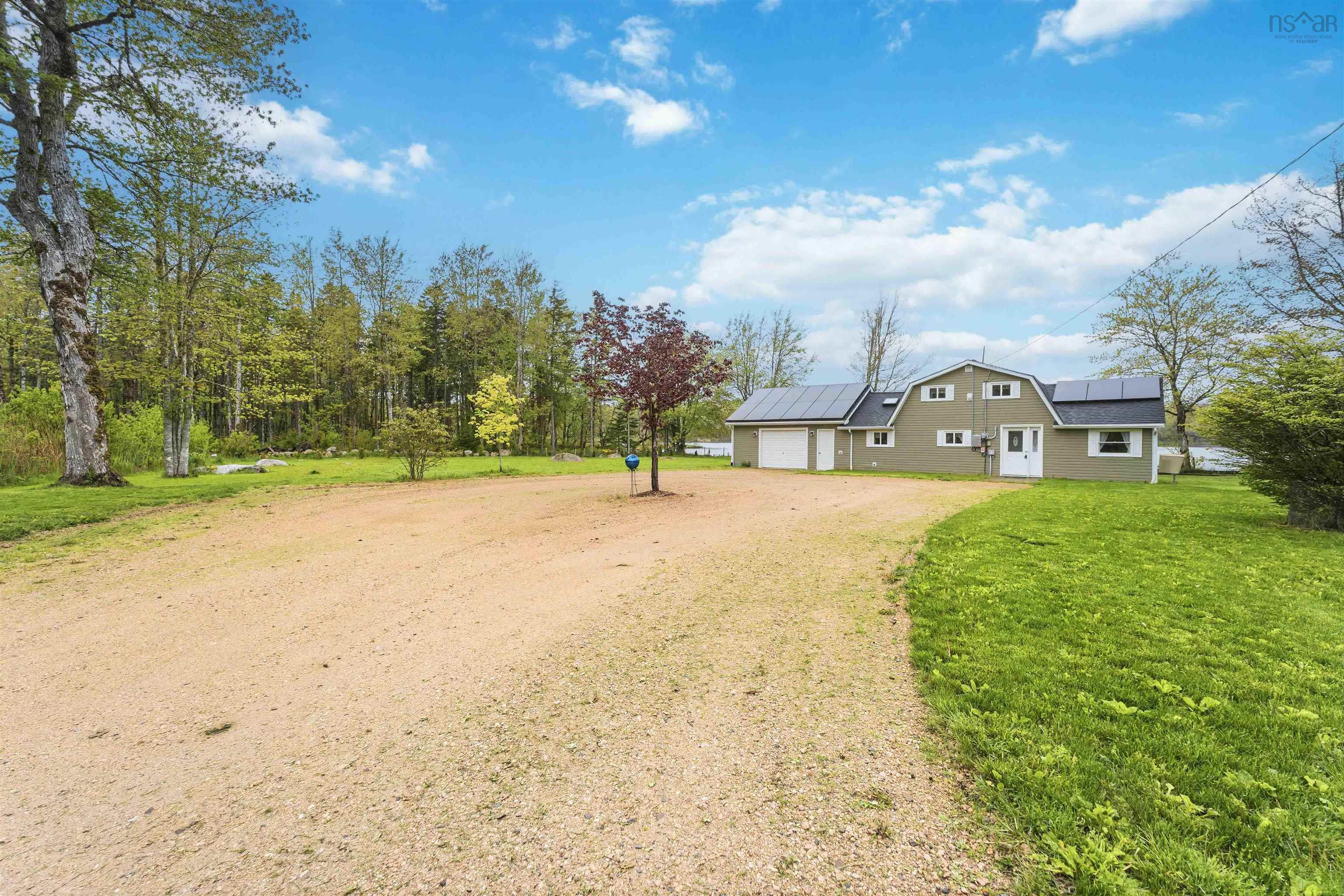 $469,500.00: 244 East Lake Road, New Albany