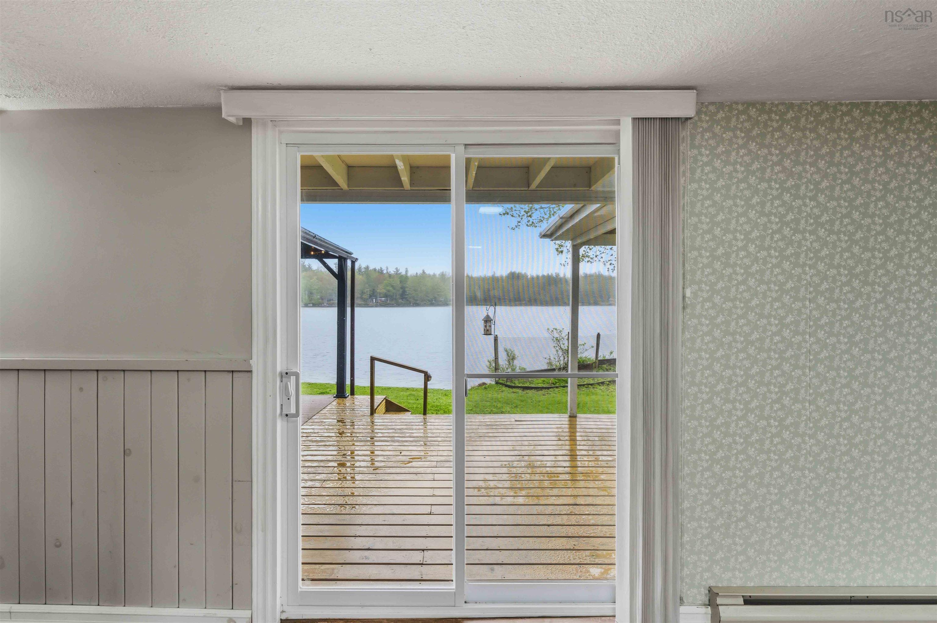 $449,500.00: 244 East Lake Road, New Albany