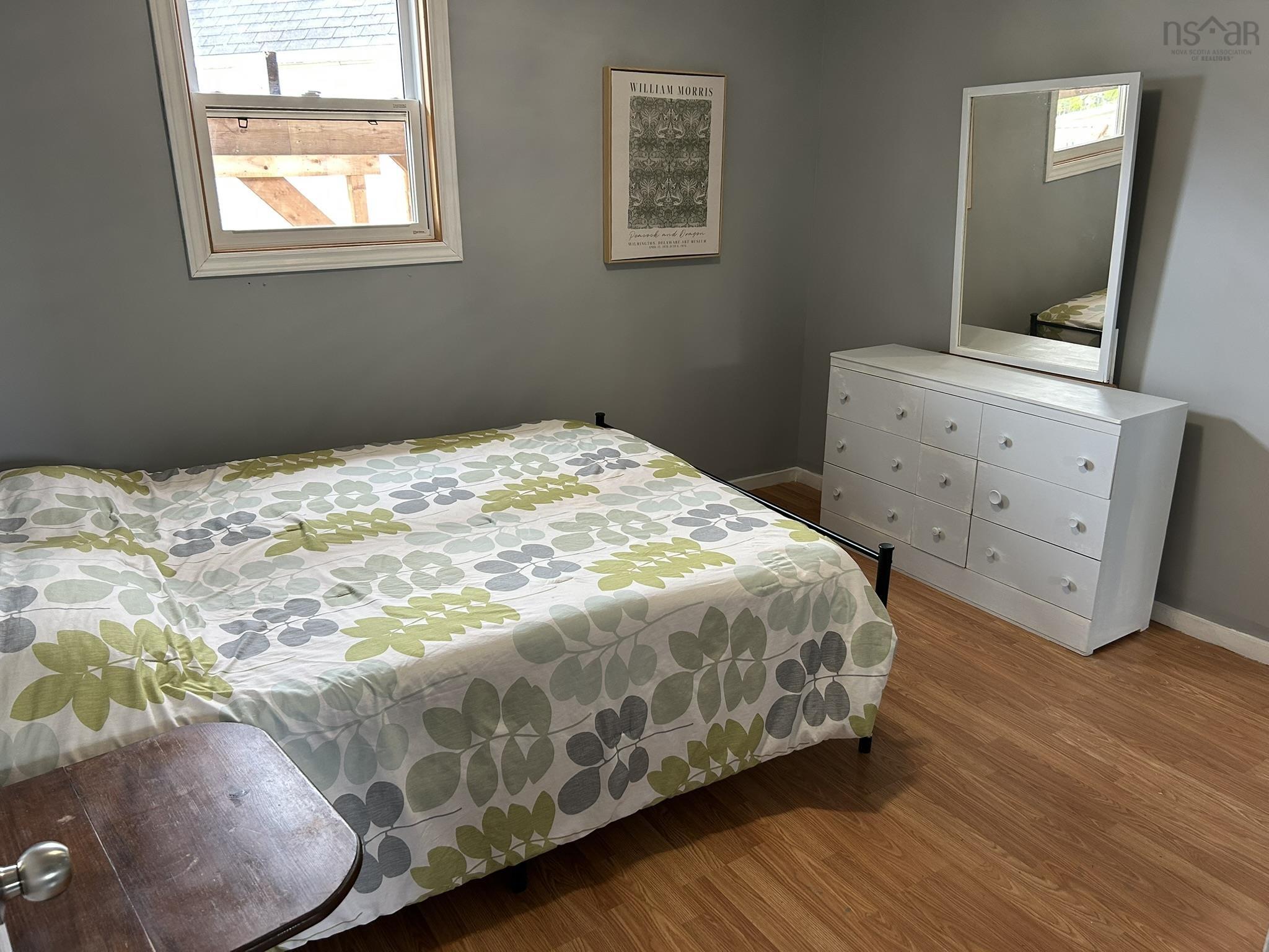 $287,000.00: 23 SNOWDEN Avenue, Amherst