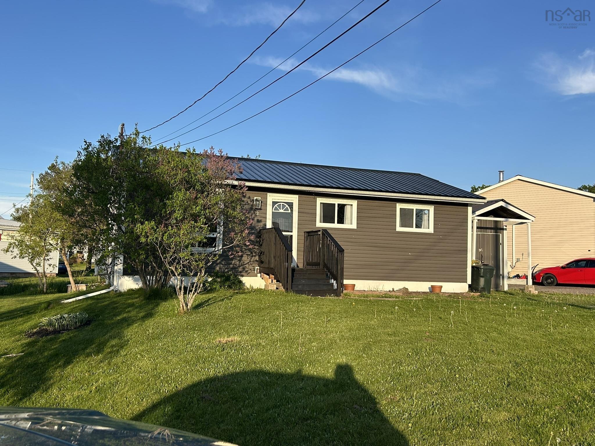 $287,000.00: 23 SNOWDEN Avenue, Amherst