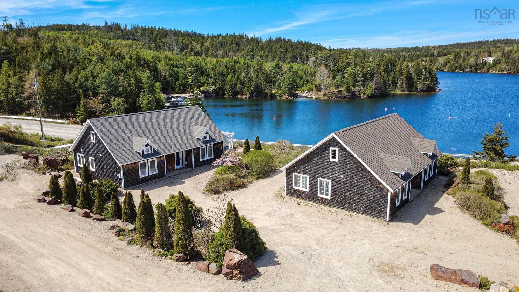 $599,900.00: 5 6 Safe Harbour Close, Deep Cove