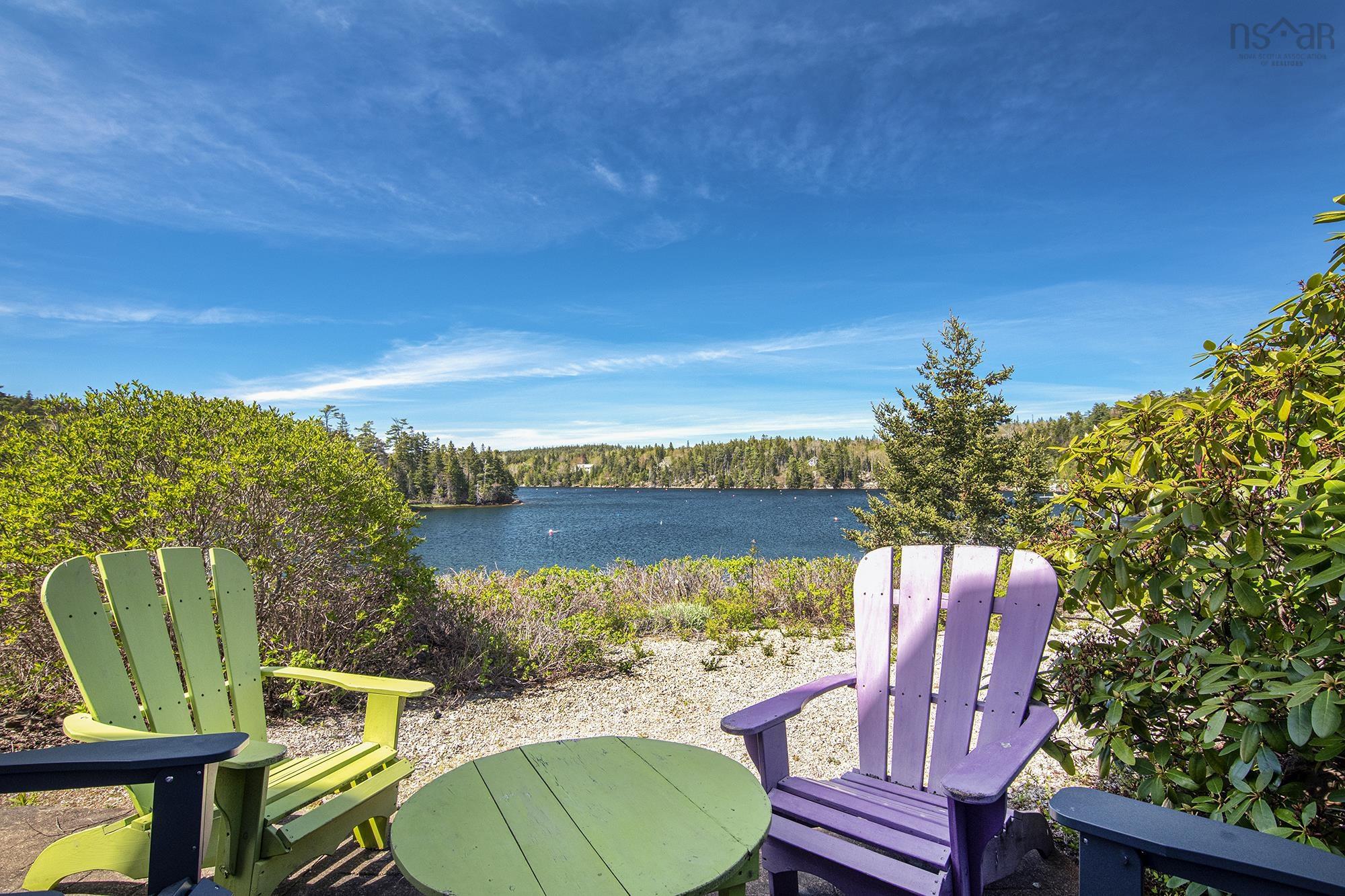 $599,900.00: 5 6 Safe Harbour Close, Deep Cove