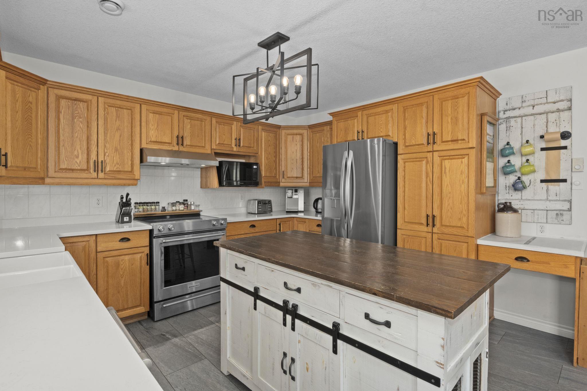 $549,000.00: 101 Rivercrest Lane, Greenwood