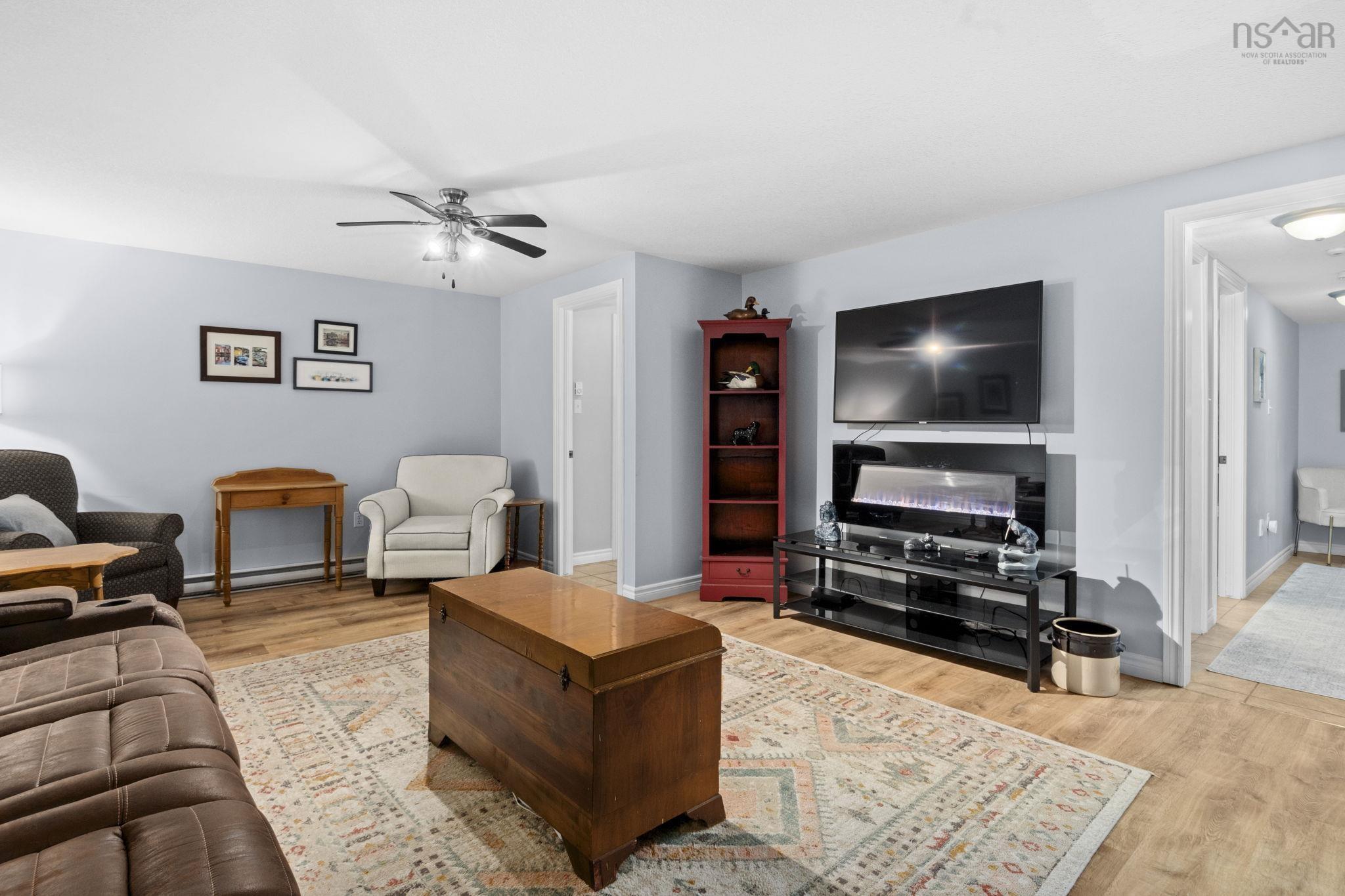 $549,000.00: 101 Rivercrest Lane, Greenwood