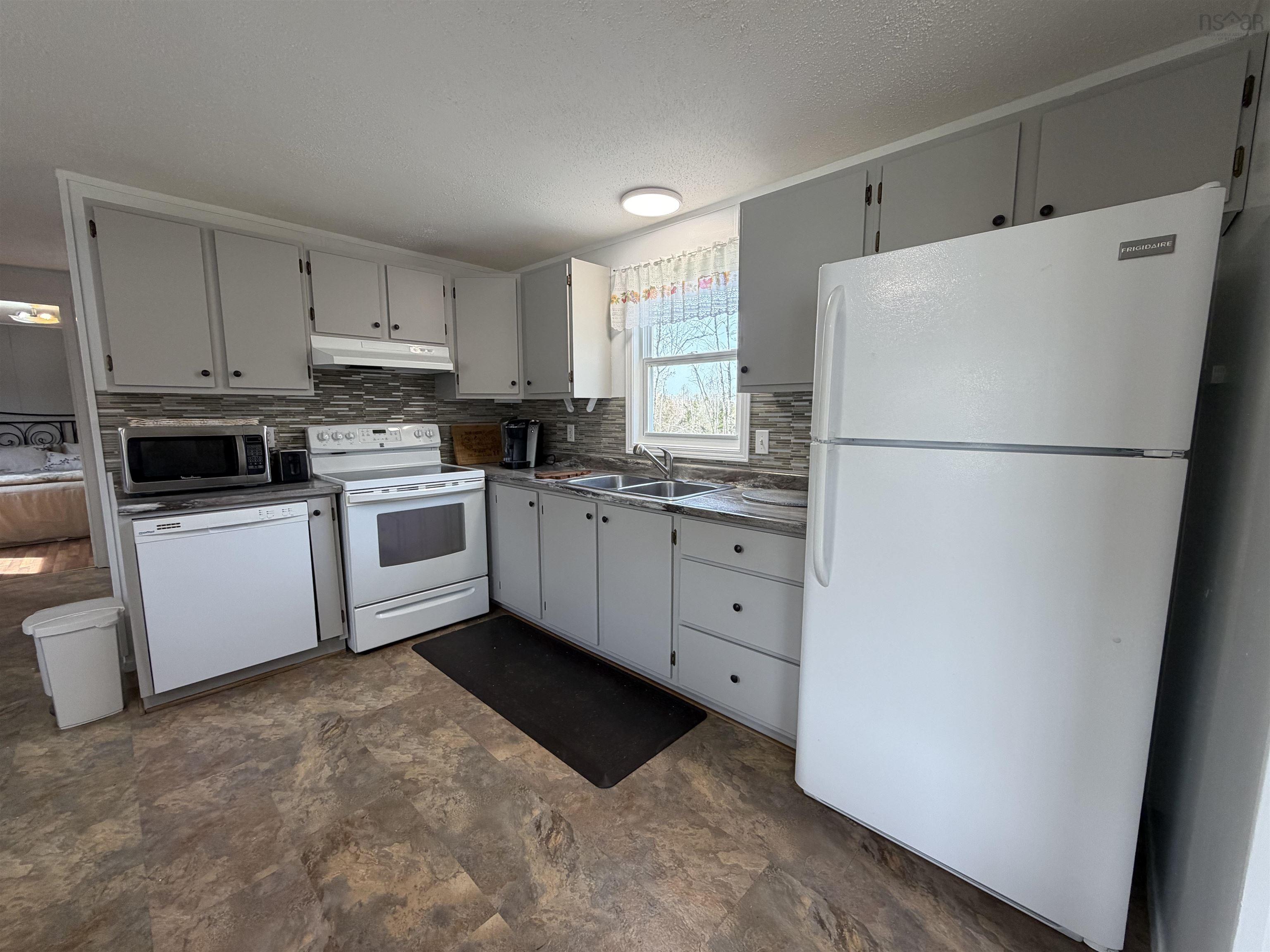 $249,900.00: 198 Highway 224, Sheet Harbour