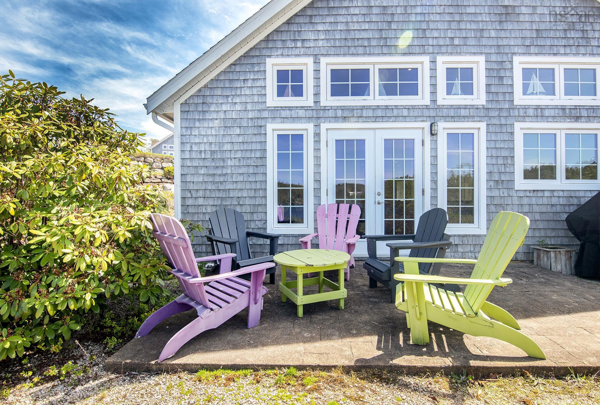 $599,900.00: 5 6 Safe Harbour Close, Deep Cove
