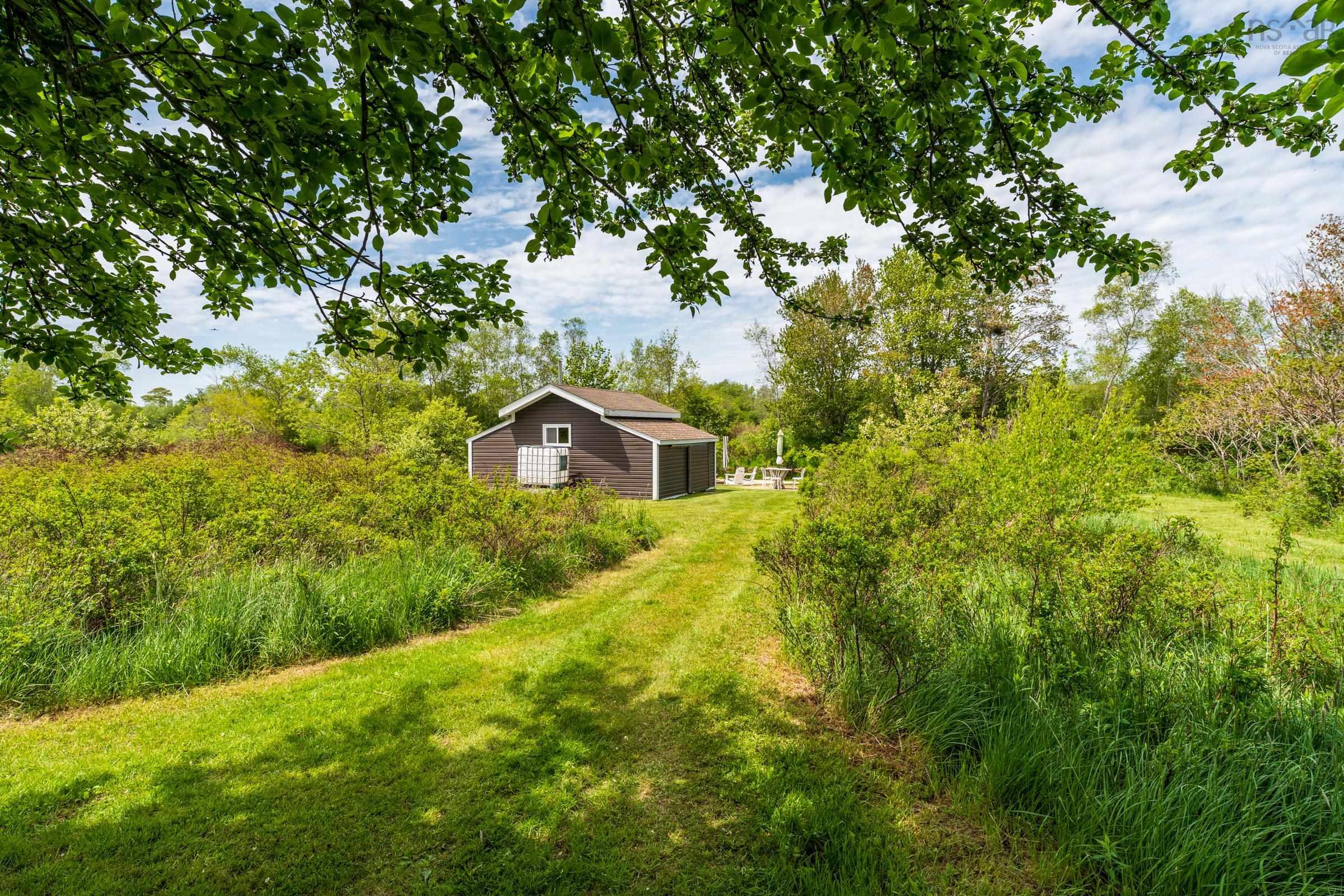 $799,900.00: 1789 Highway 201, Round Hill