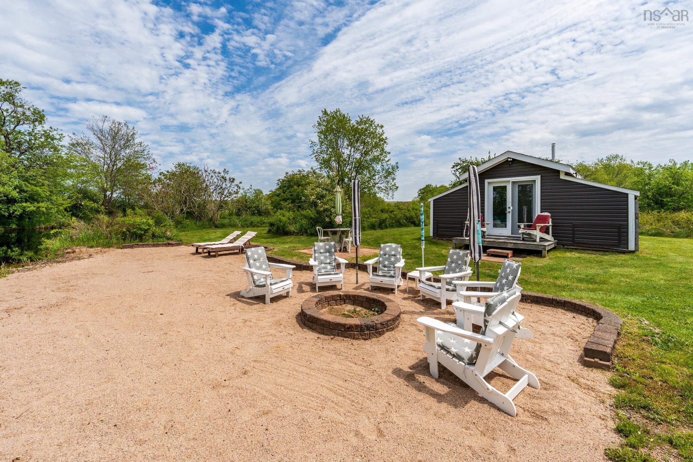 $799,900.00: 1789 Highway 201, Round Hill