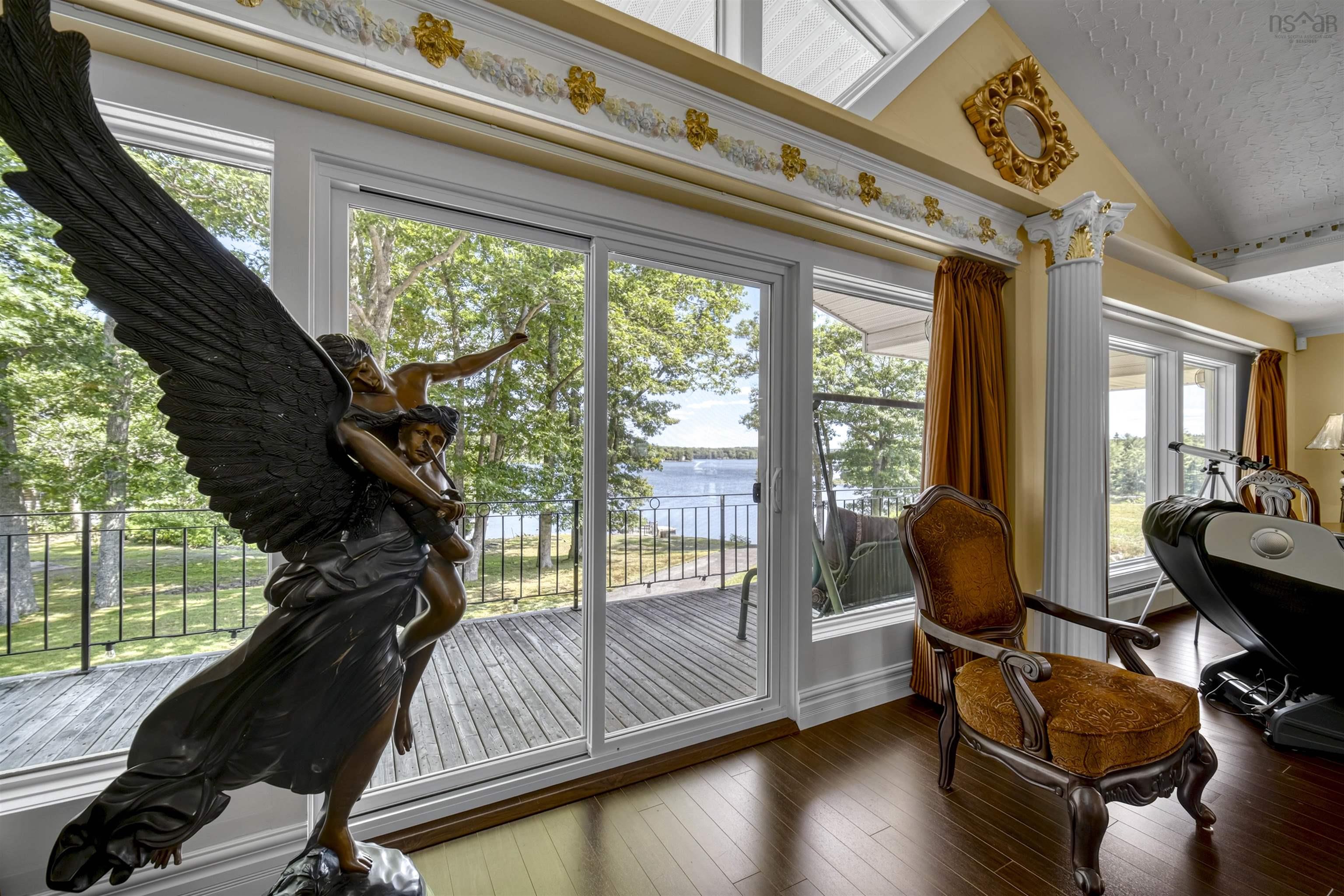 $2,888,888.00: 1007 Waverley Road, Waverley