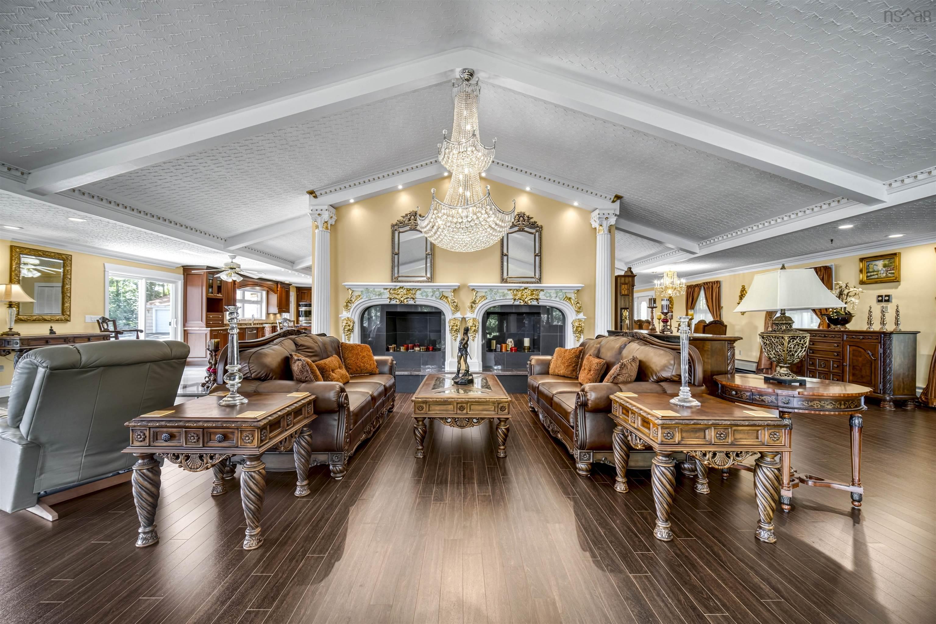 $2,888,888.00: 1007 Waverley Road, Waverley