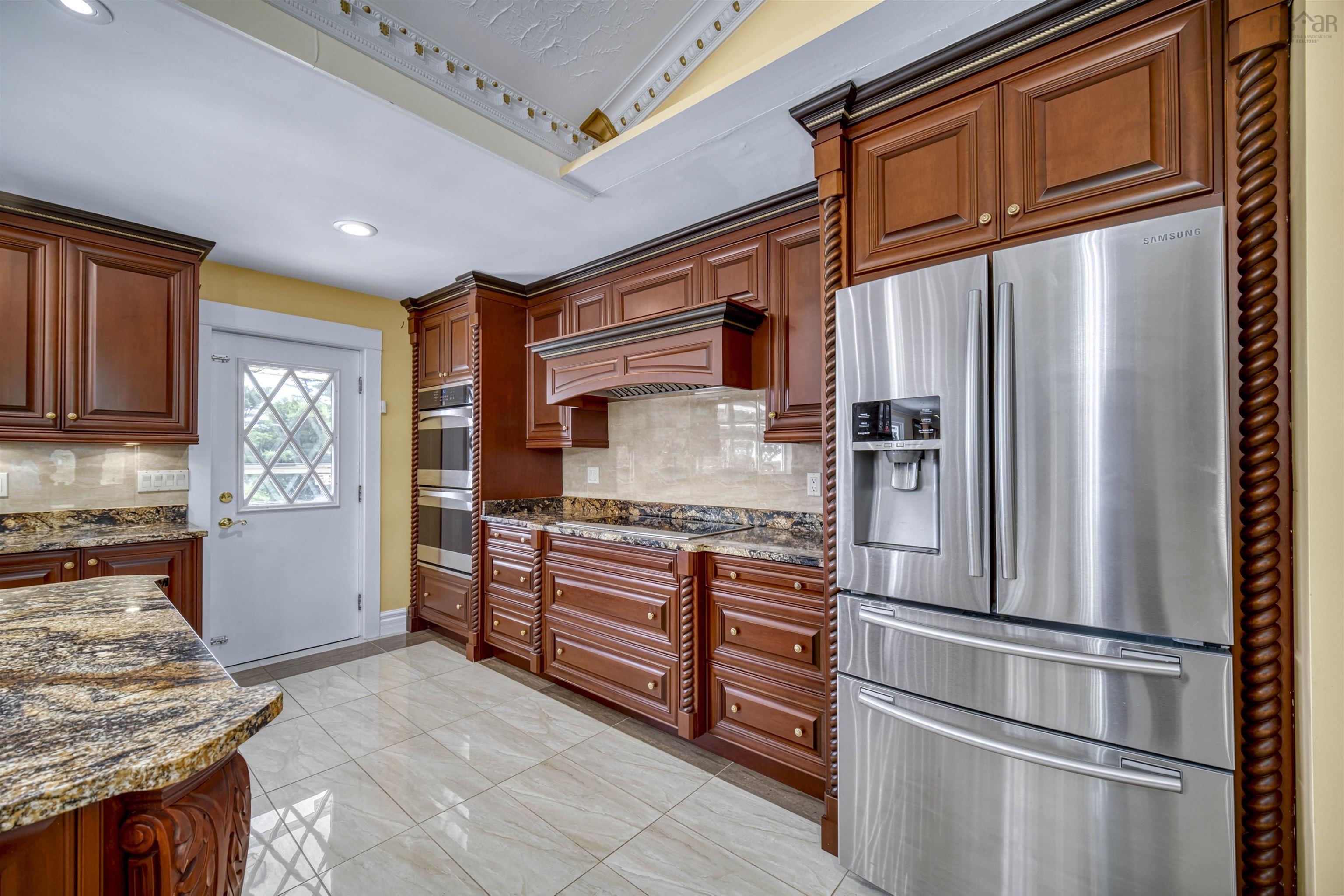 $2,888,888.00: 1007 Waverley Road, Waverley