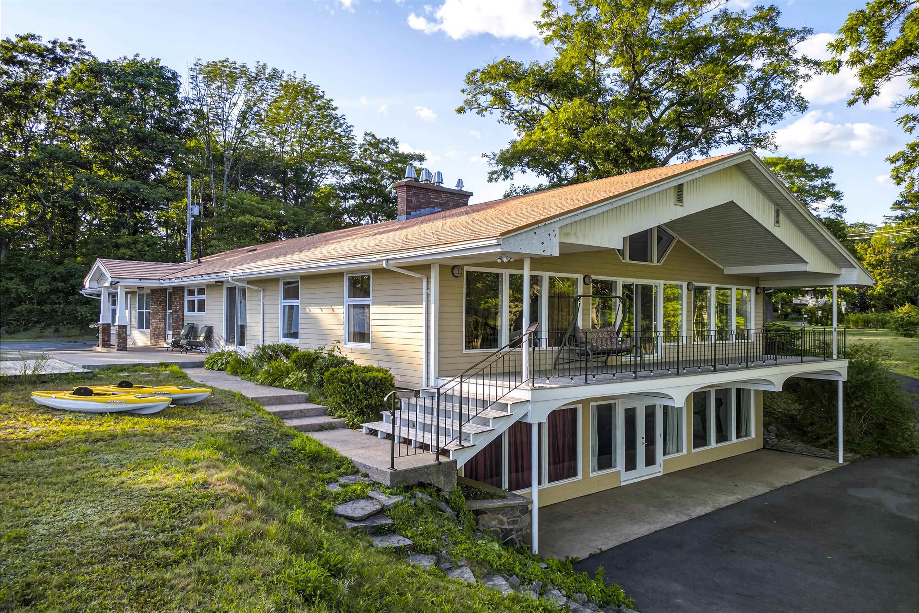 $2,888,888.00: 1007 Waverley Road, Waverley