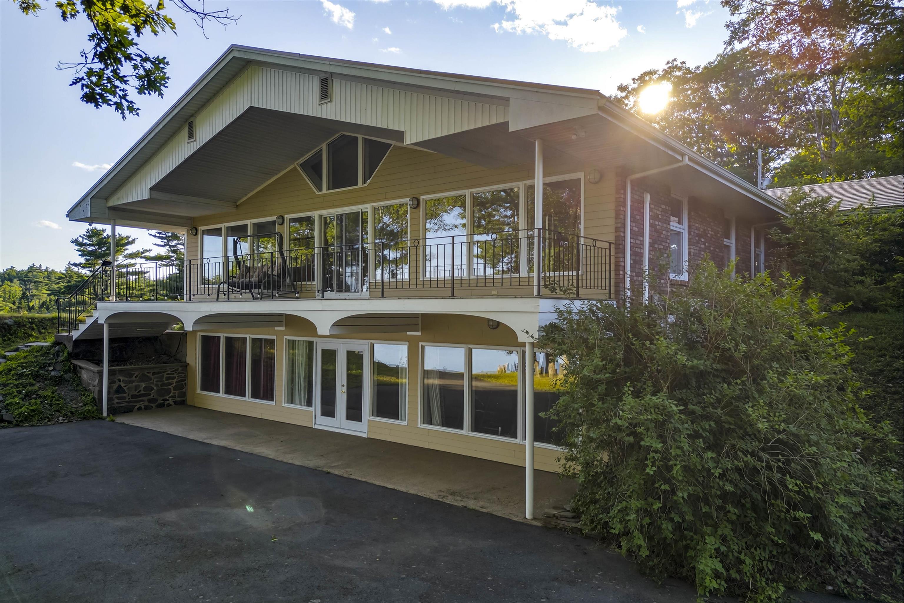 $2,888,888.00: 1007 Waverley Road, Waverley