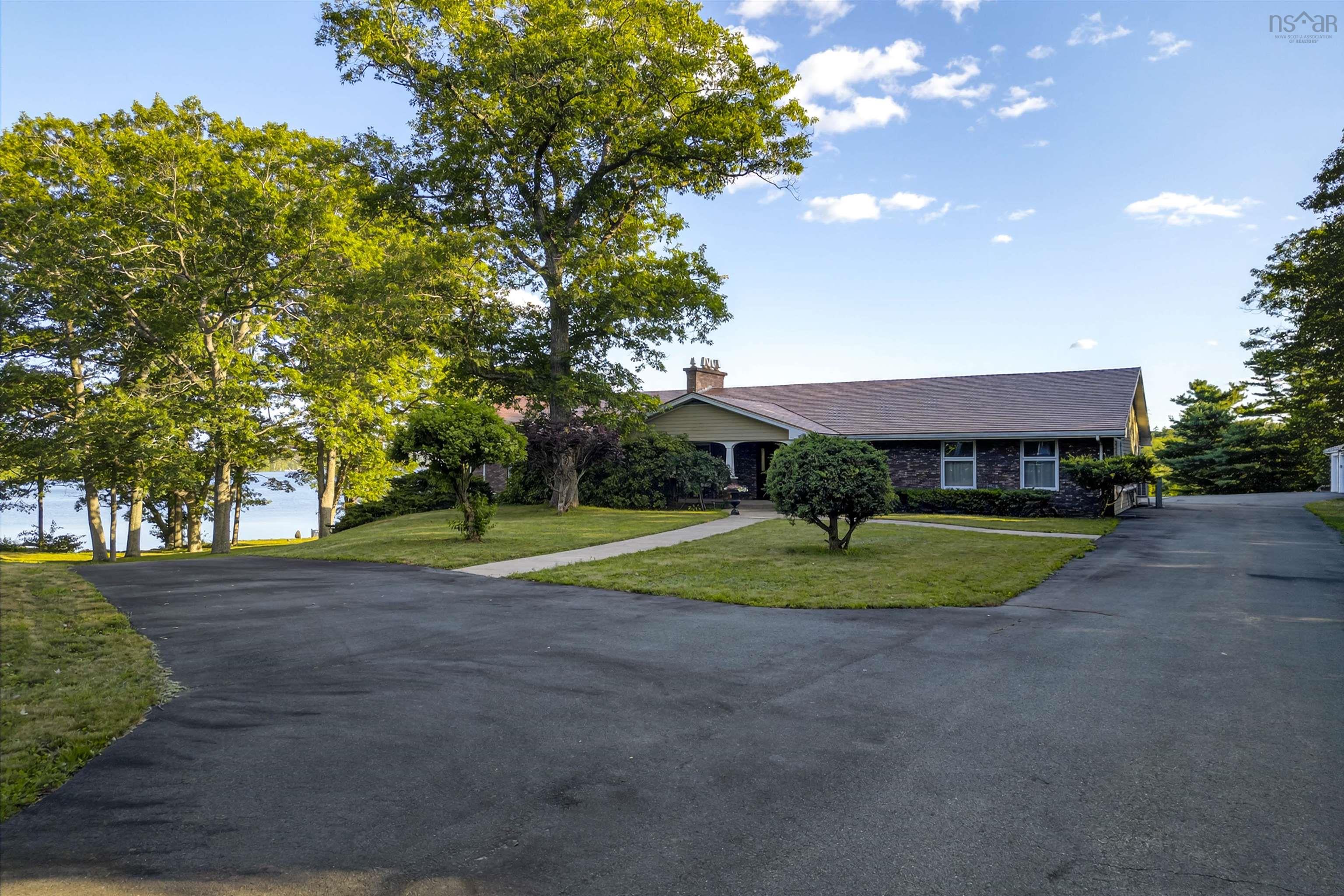 $2,888,888.00: 1007 Waverley Road, Waverley