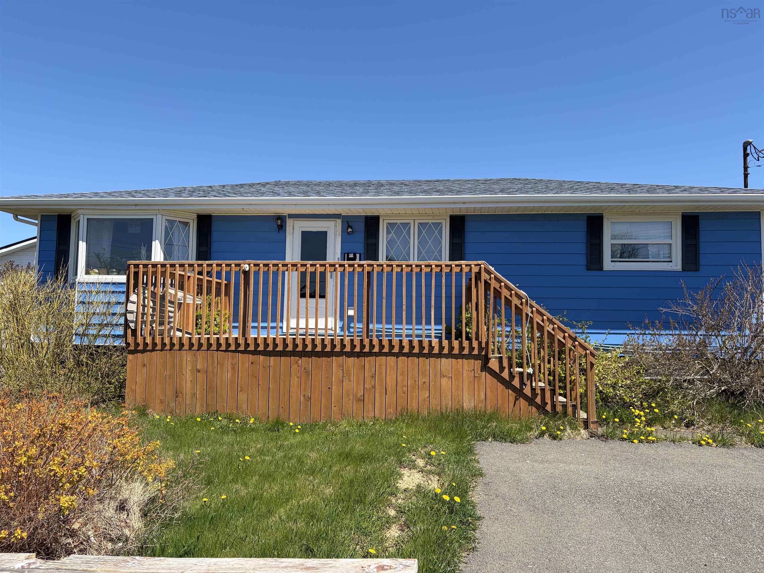 $319,000.00: 100 Oceanview Crescent, Dominion