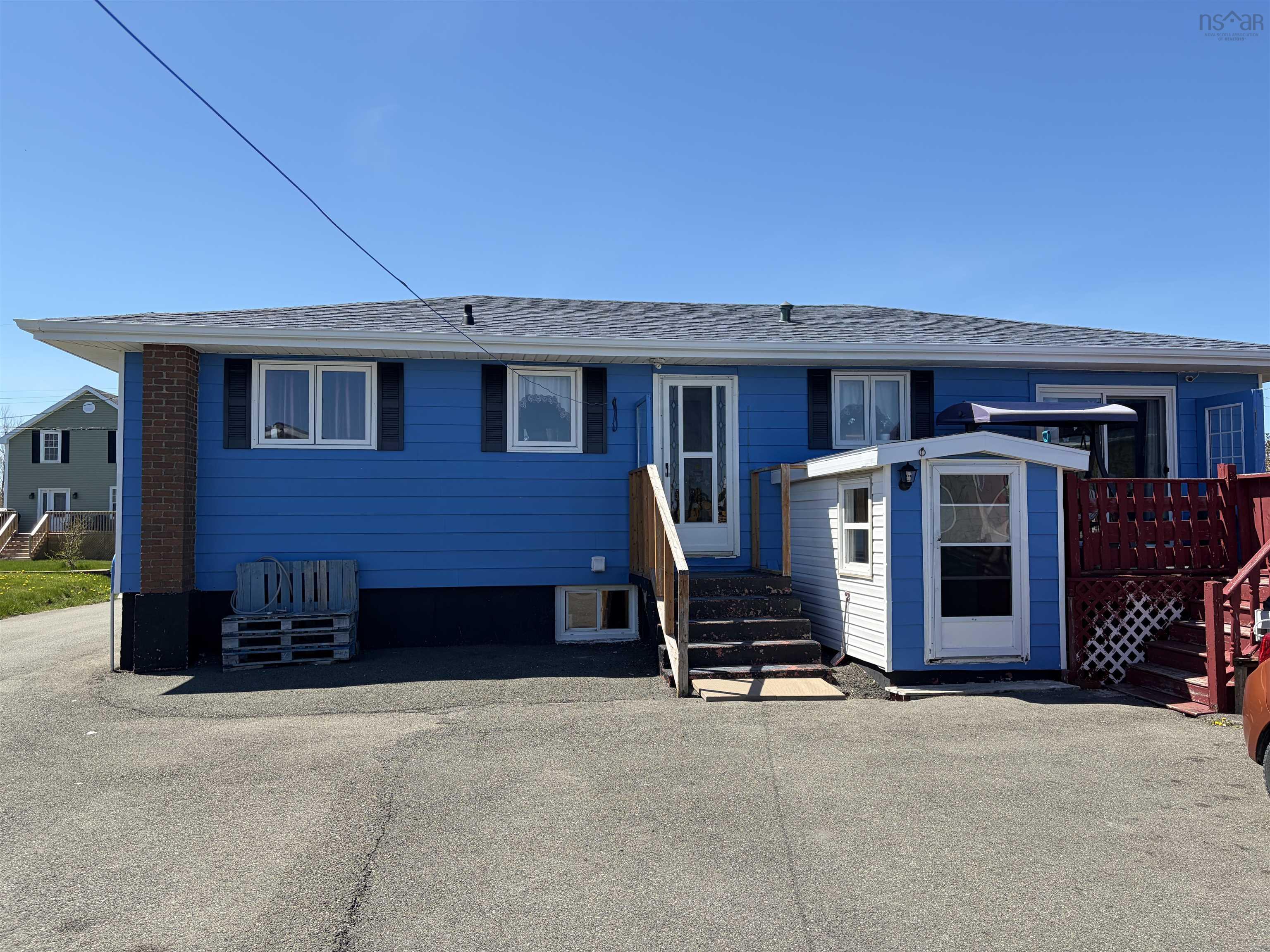 $319,000.00: 100 Oceanview Crescent, Dominion
