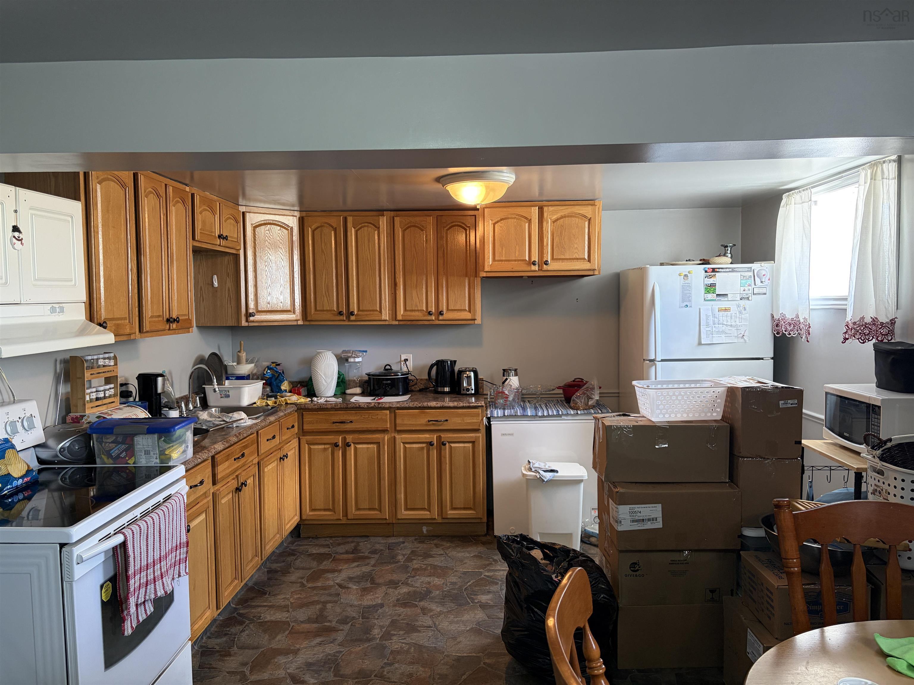 $319,000.00: 100 Oceanview Crescent, Dominion