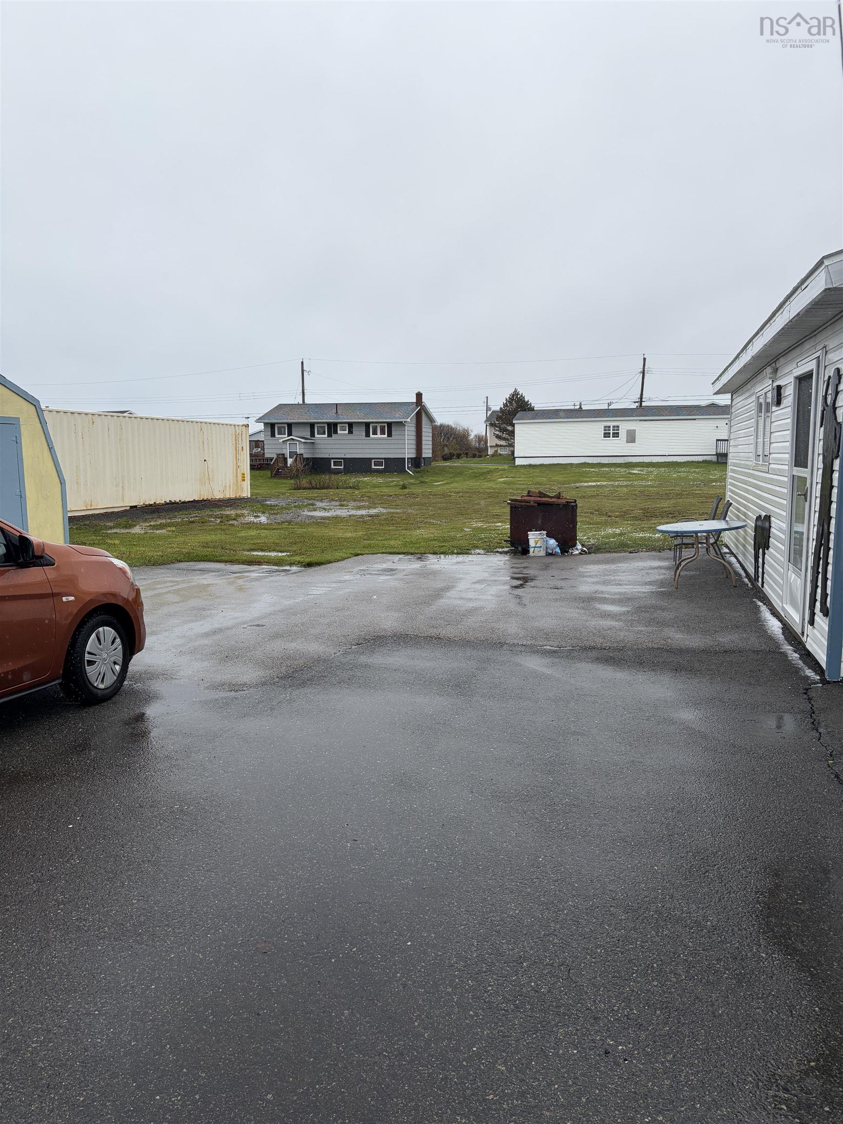 $319,000.00: 100 Oceanview Crescent, Dominion
