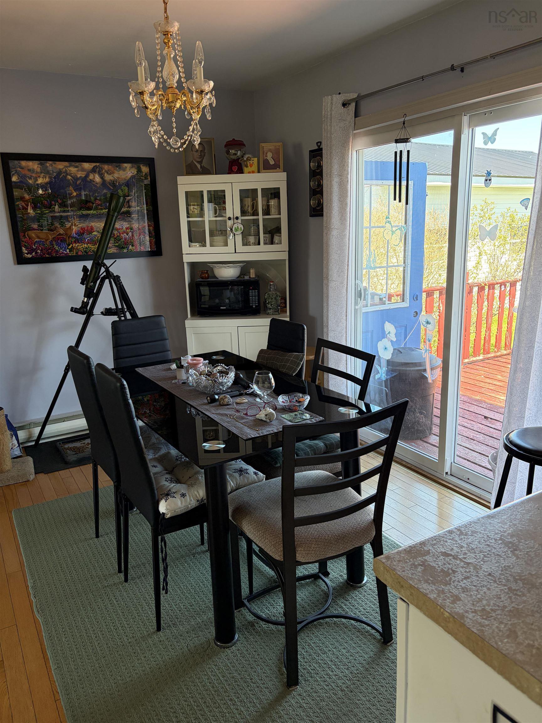 $284,950.00: 100 Oceanview Crescent, Dominion