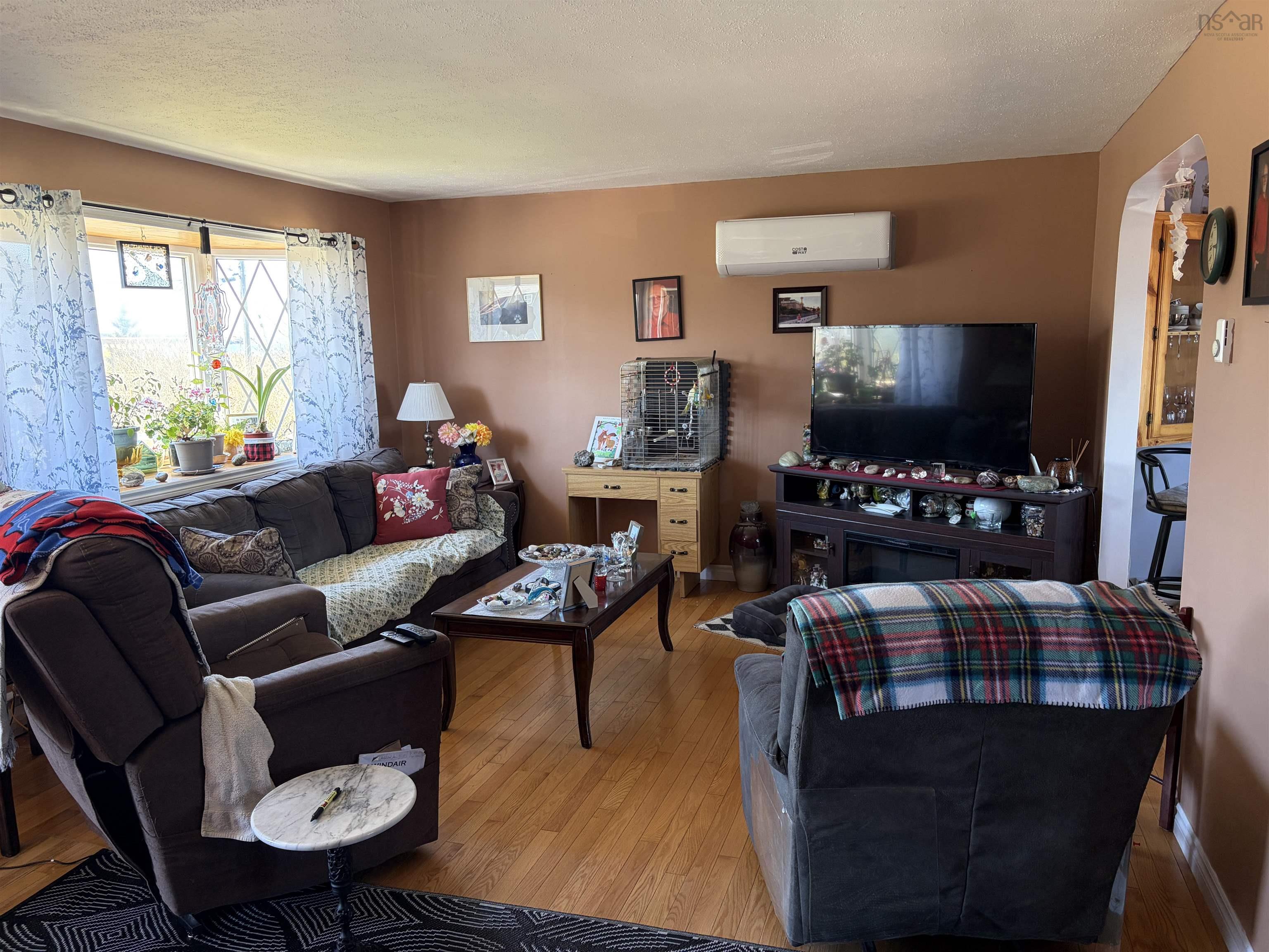$319,000.00: 100 Oceanview Crescent, Dominion