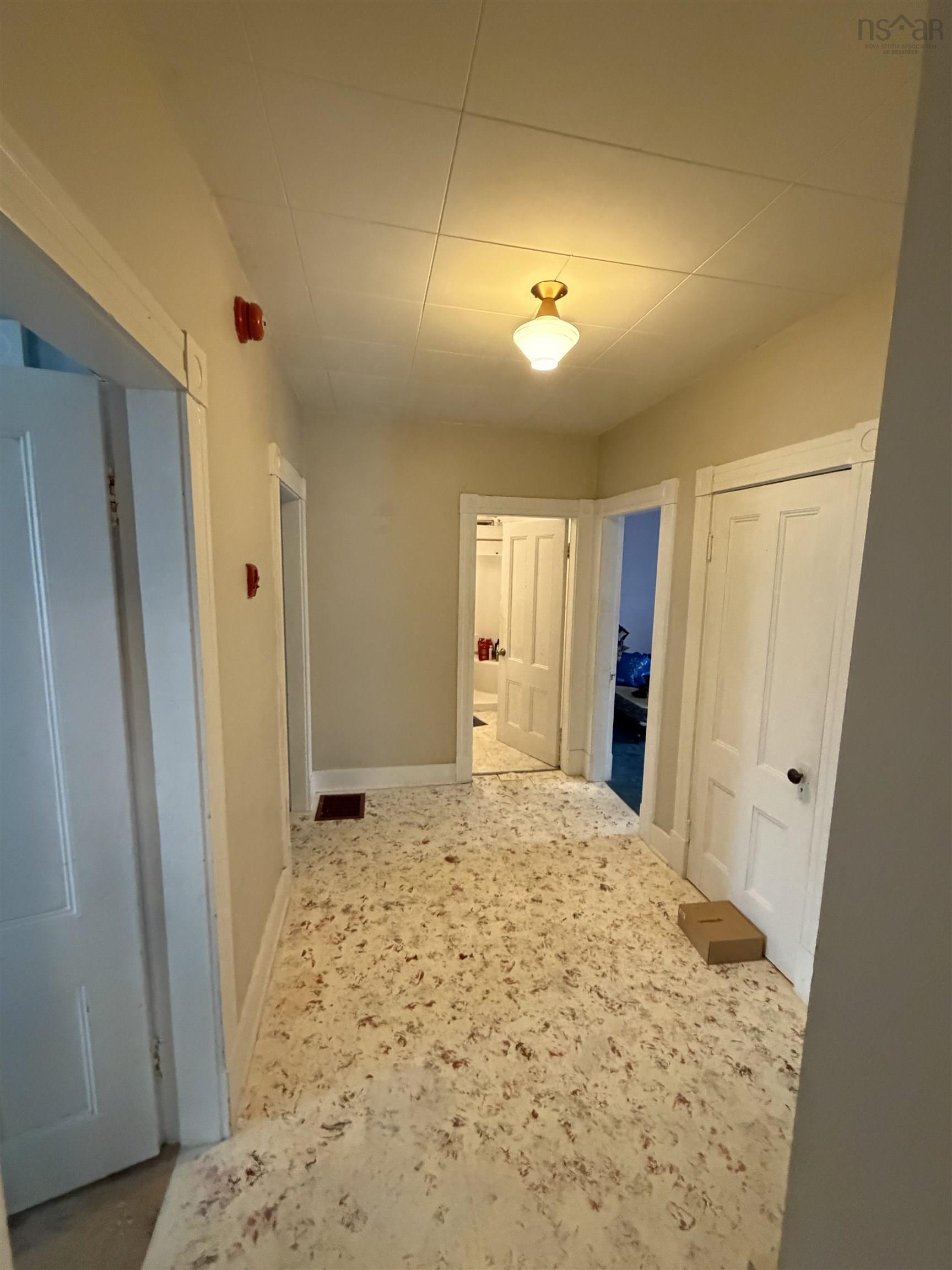 $429,900.00: 4014 Highway 236, Lower Truro