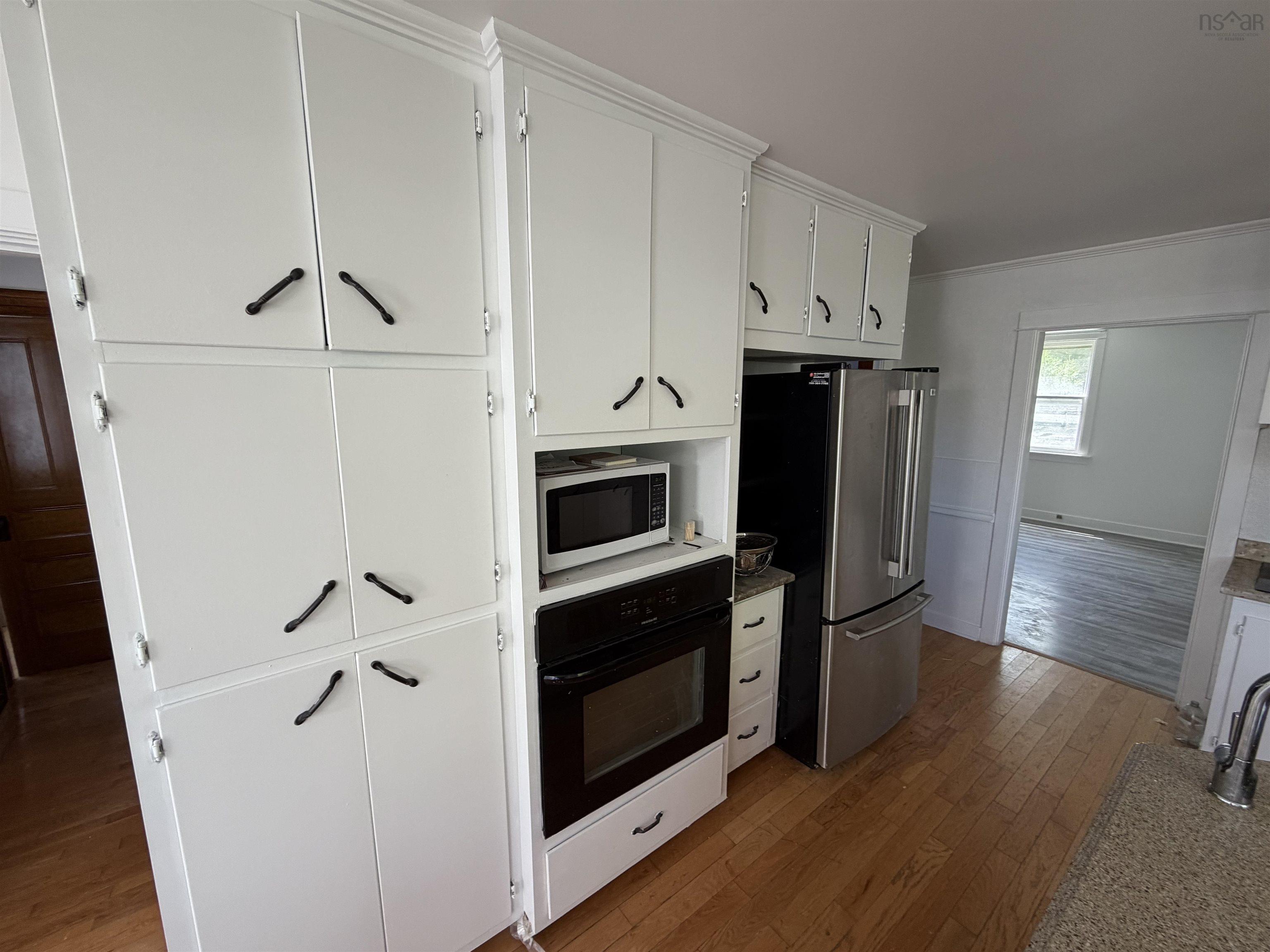 $429,900.00: 4014 Highway 236, Lower Truro
