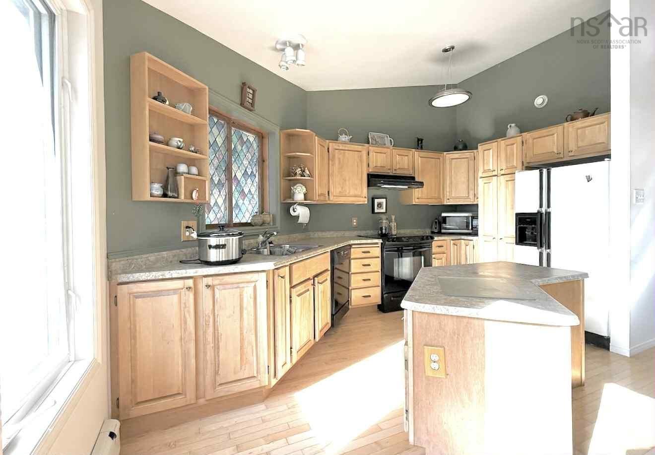 $440,000.00: 10797 Highway 105, Aberdeen
