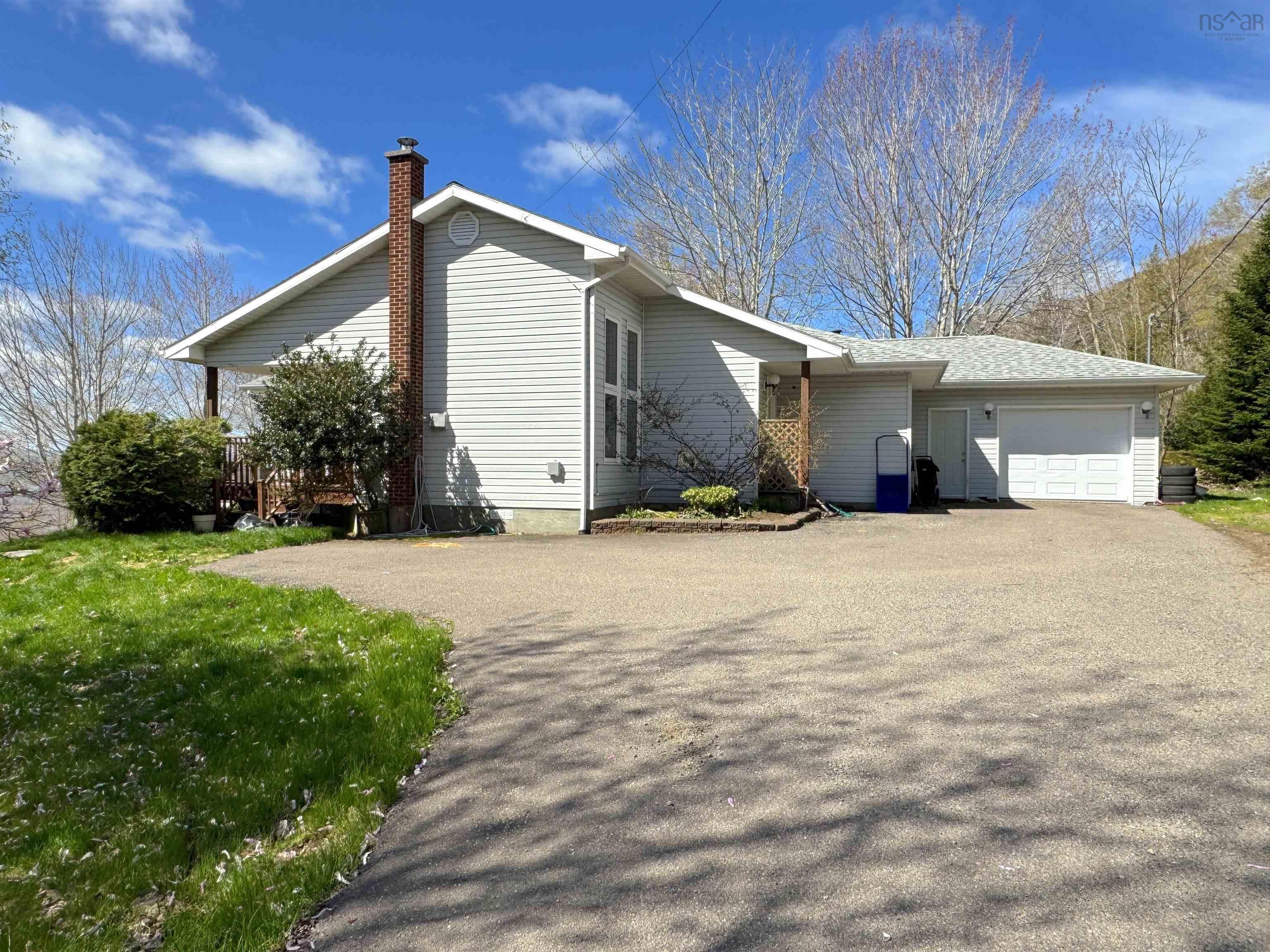 $440,000.00: 10797 Highway 105, Aberdeen