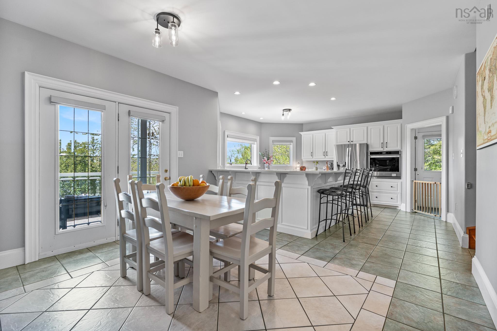 $1,500,000.00: 24 Glenmorren Court, Fall River