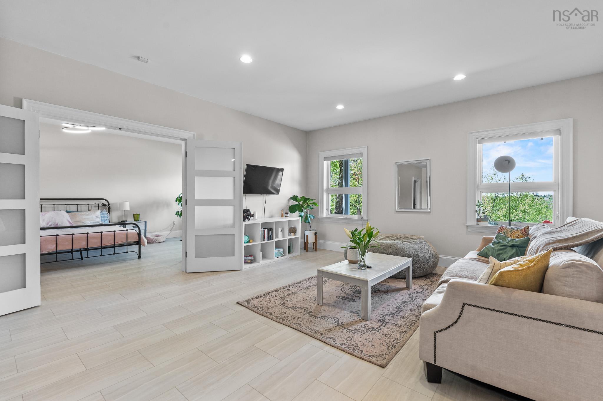 $1,500,000.00: 24 Glenmorren Court, Fall River