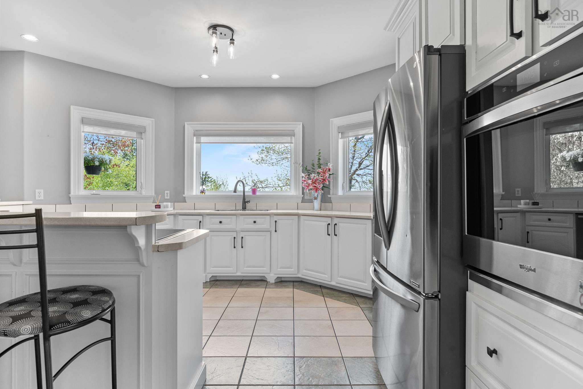 $1,500,000.00: 24 Glenmorren Court, Fall River