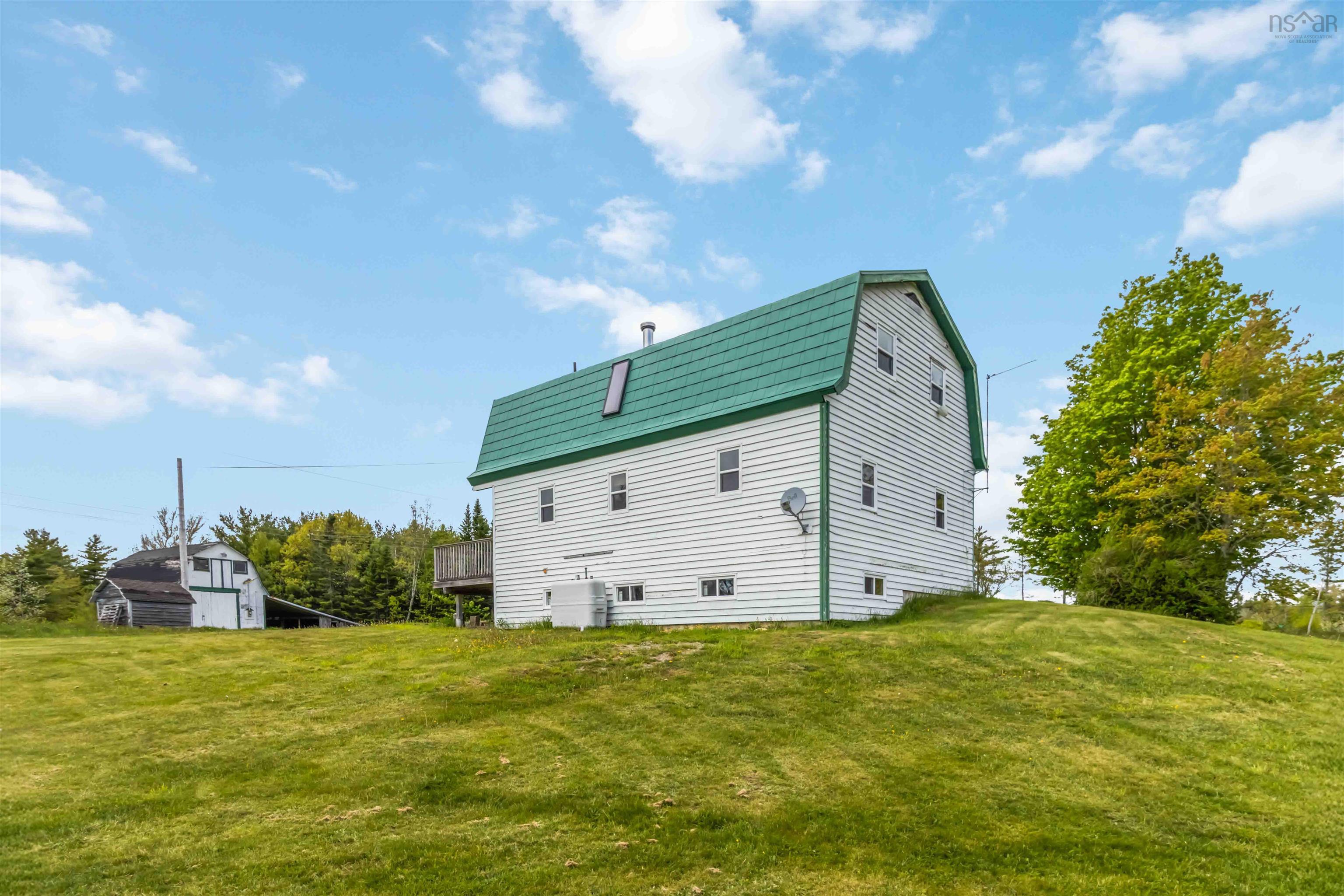 $293,900.00: 1055 Northfield Road, Northfield
