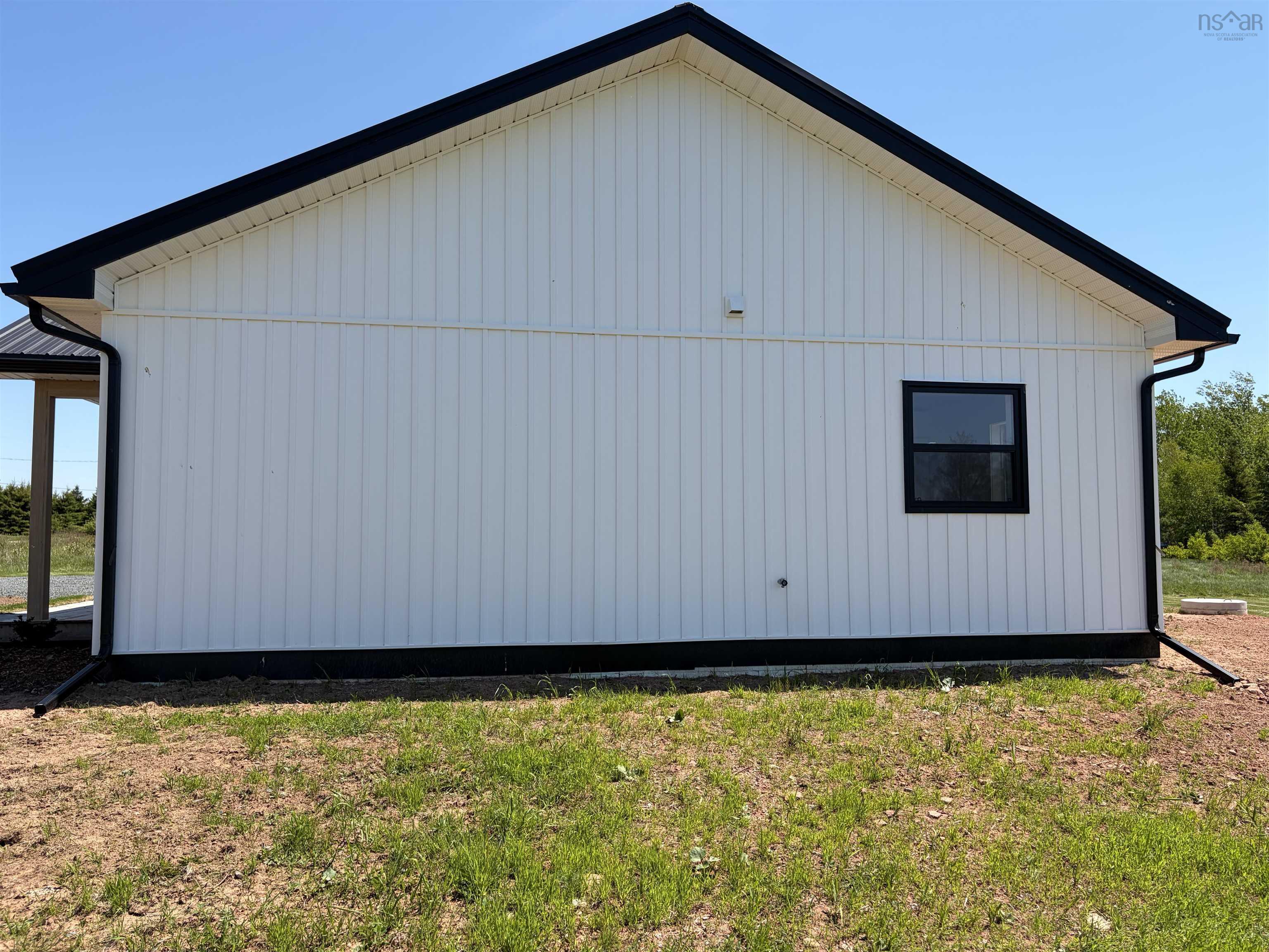 $414,900.00: 1882 Fox Harbour Road, Fox Harbour