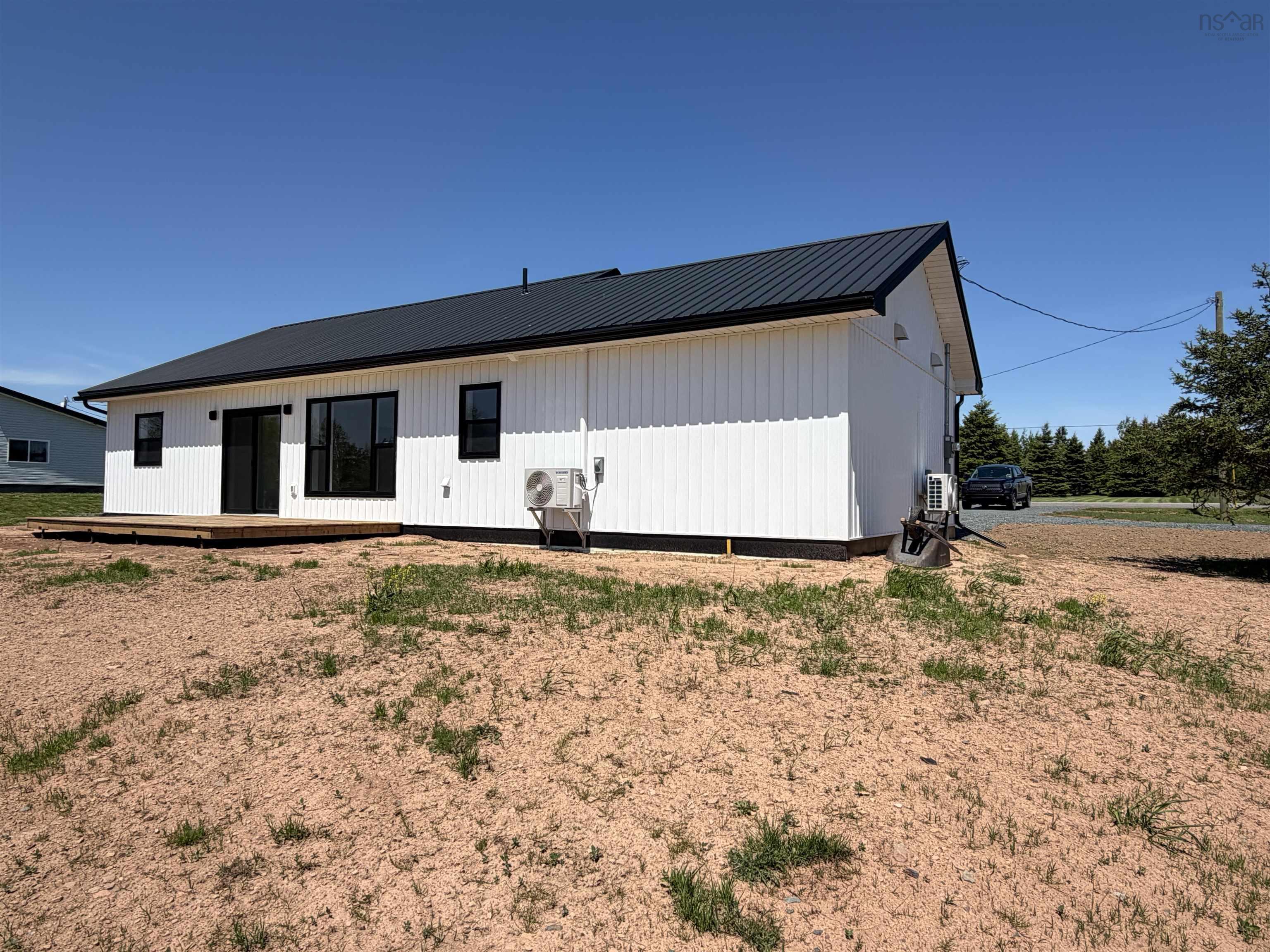 $414,900.00: 1882 Fox Harbour Road, Fox Harbour