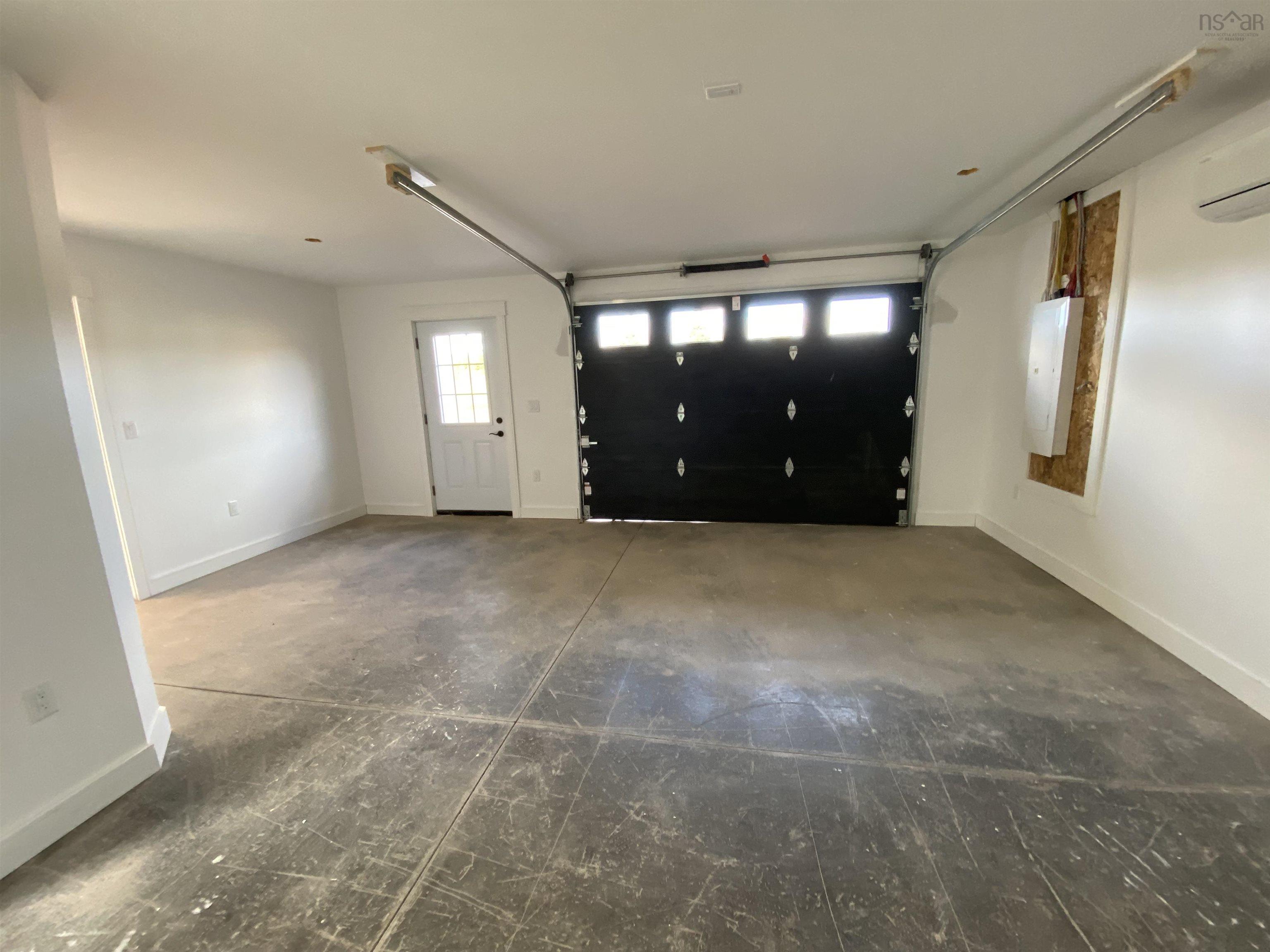 $414,900.00: 1882 Fox Harbour Road, Fox Harbour